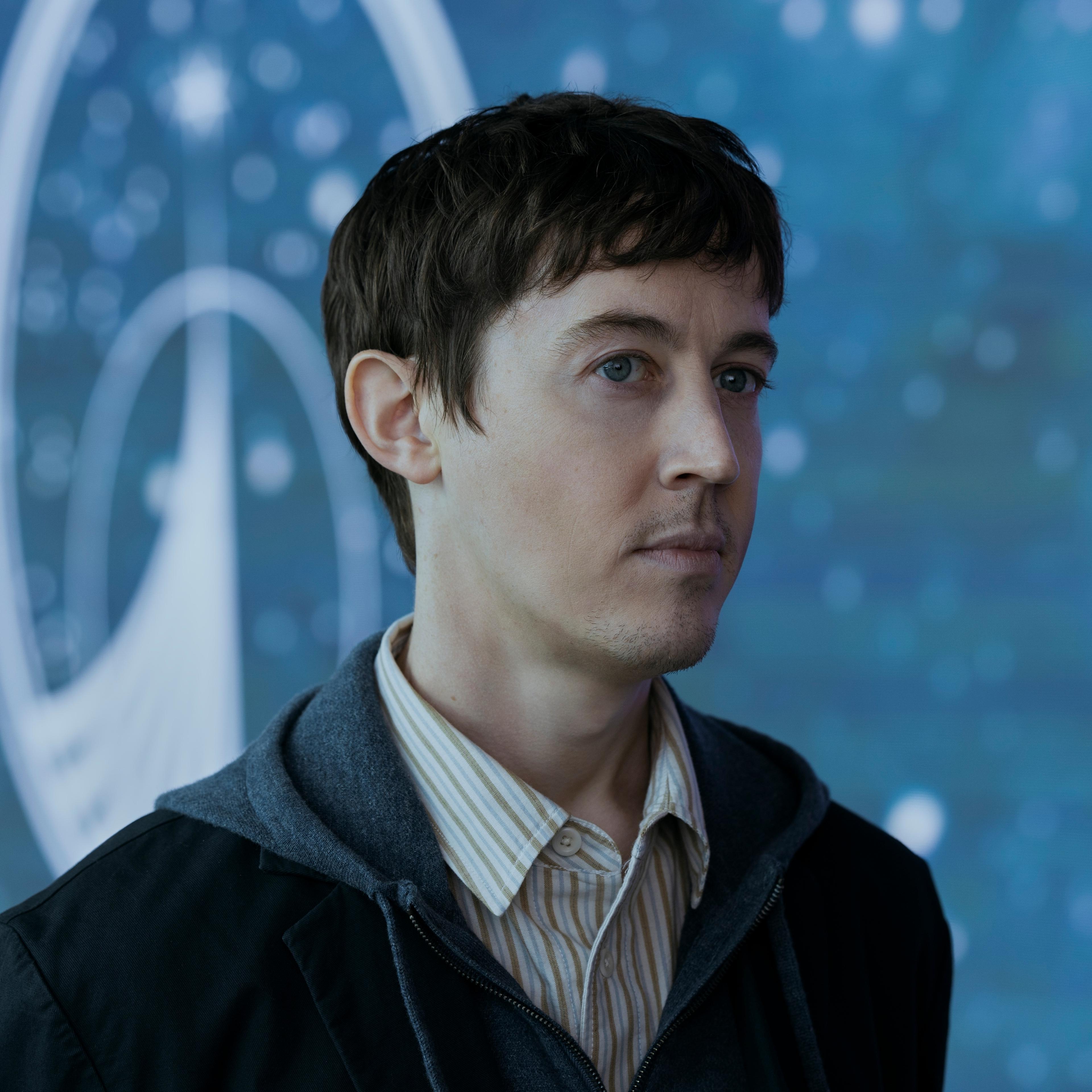 Alex Sharp as Will Downing in episode 7 of 3 Body Problem.