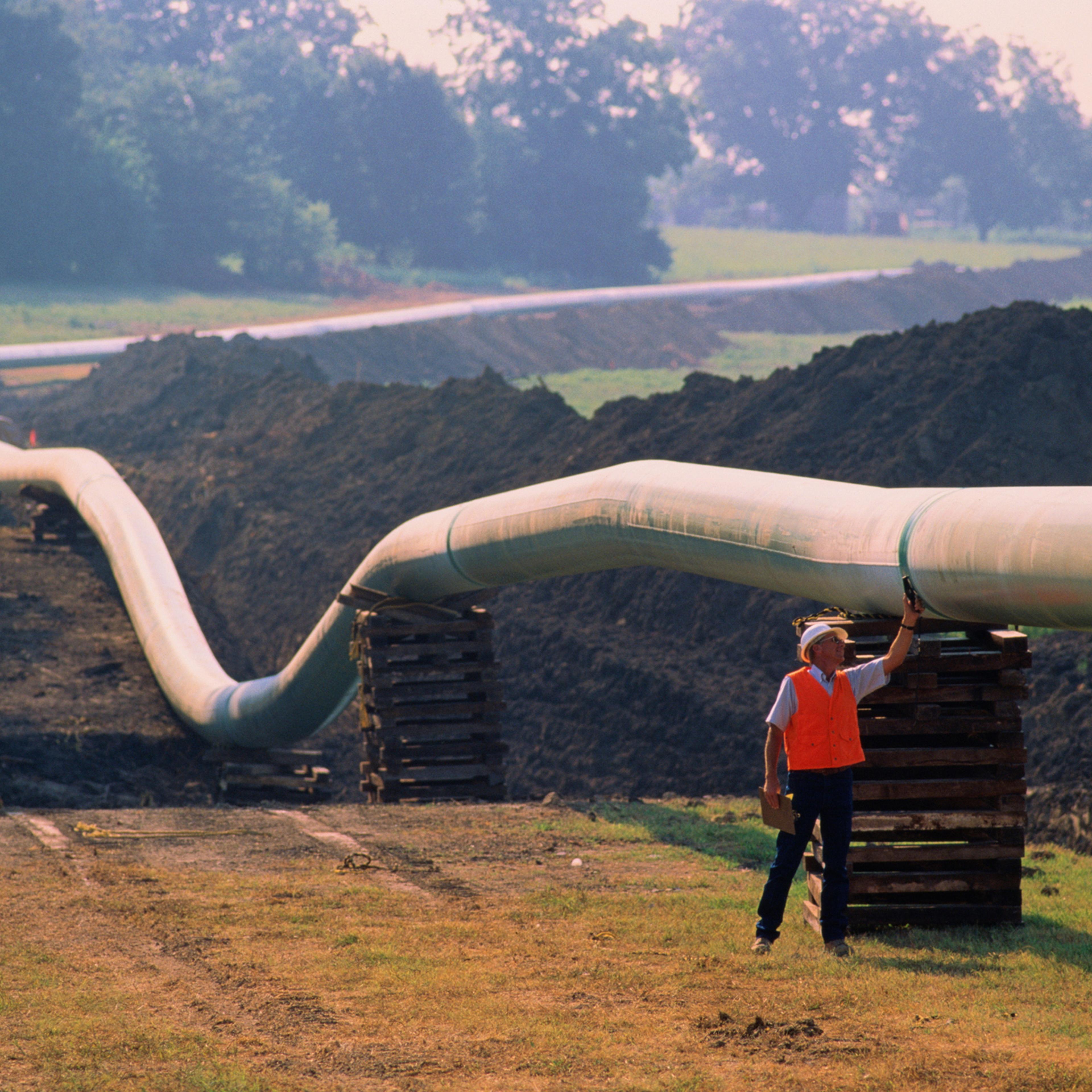 natural gas pipeline leak
