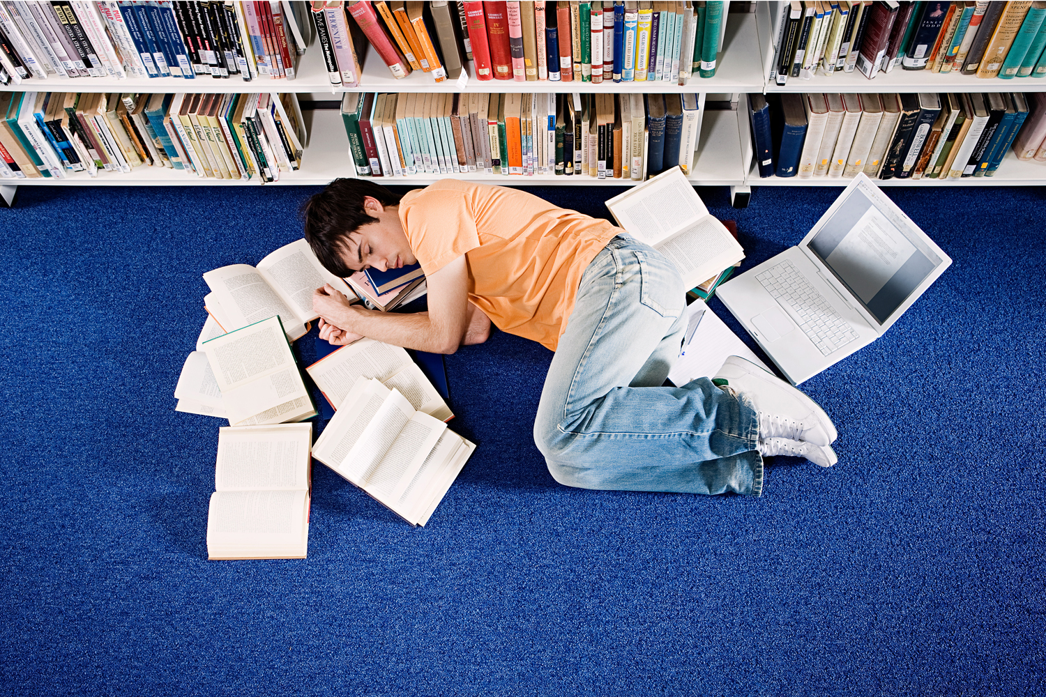 College Nap Rooms: Where to Sleep at University Libraries