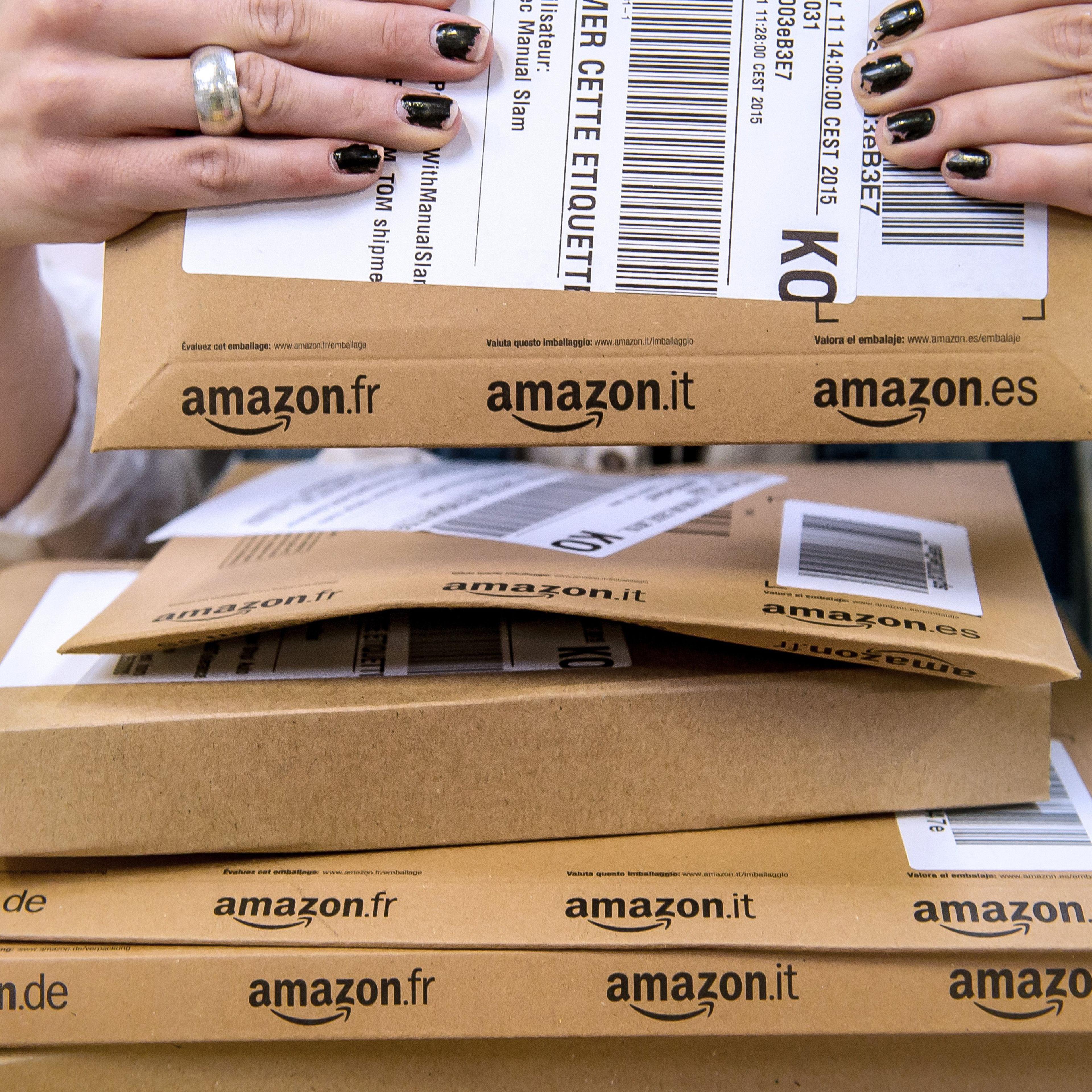 FRANCE-DISTRIBUTION-AMAZON