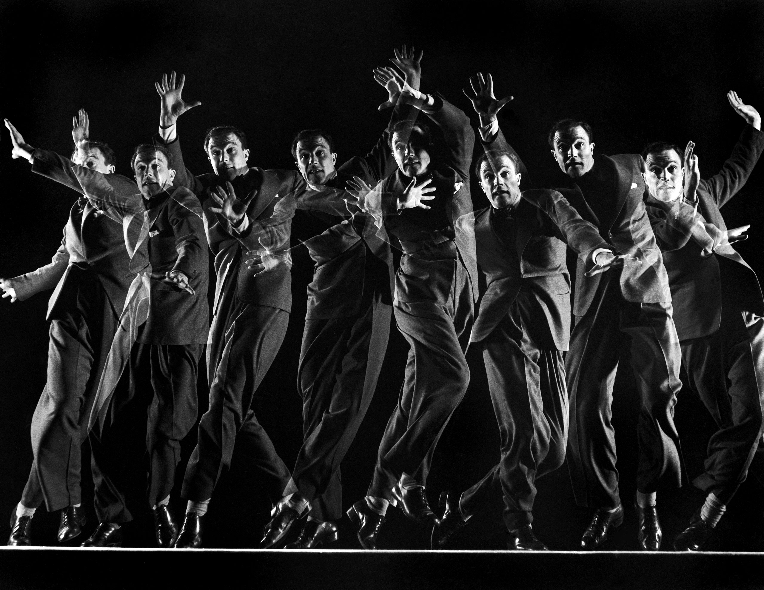 Gene Kelly dancing, 1944.