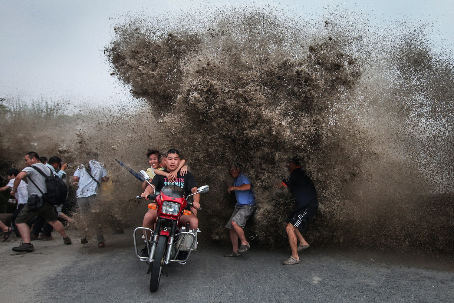 High waves hitting the Qiantang River bank