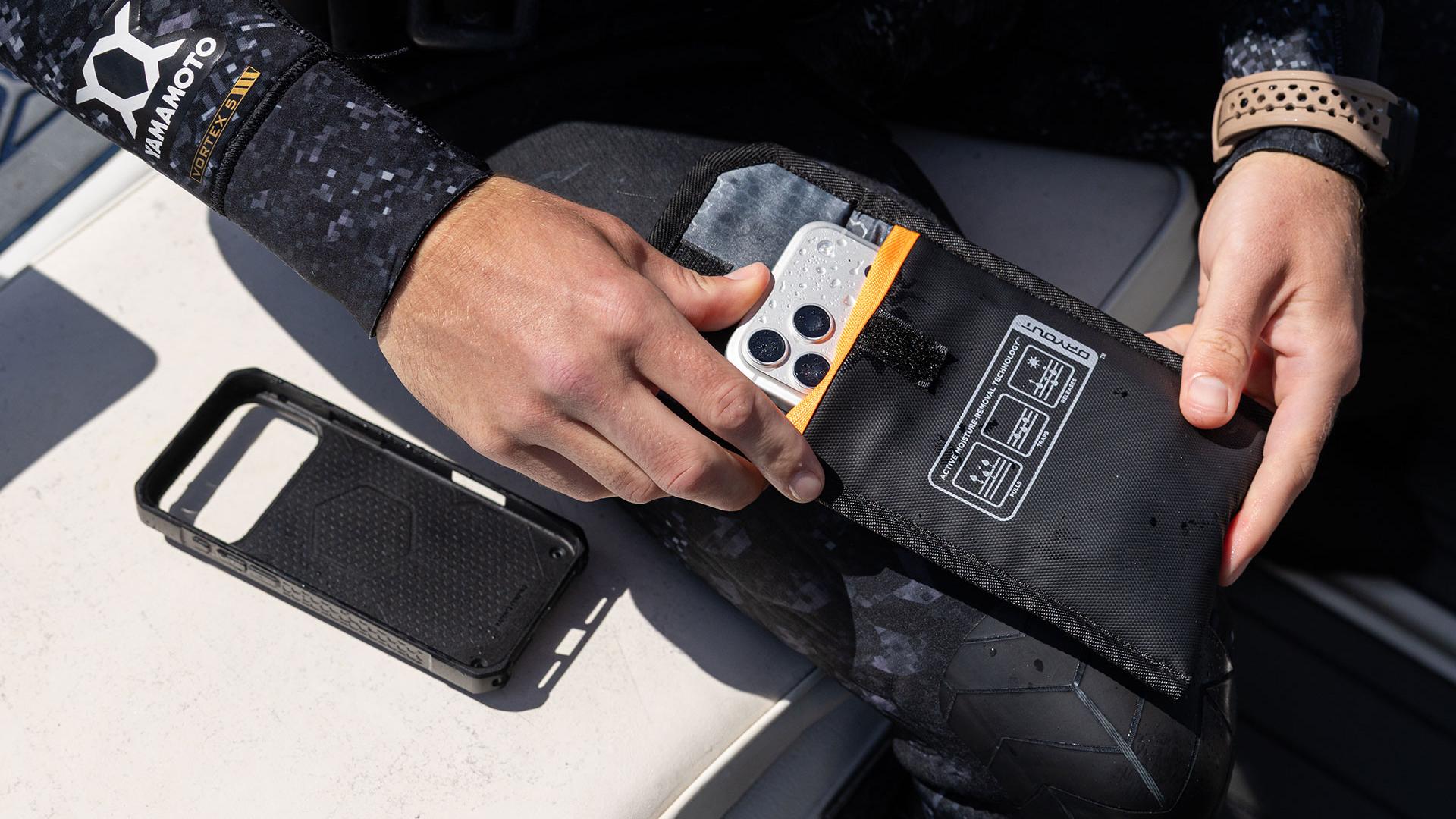 Urban Armor Gear Phone Recovery Pouch