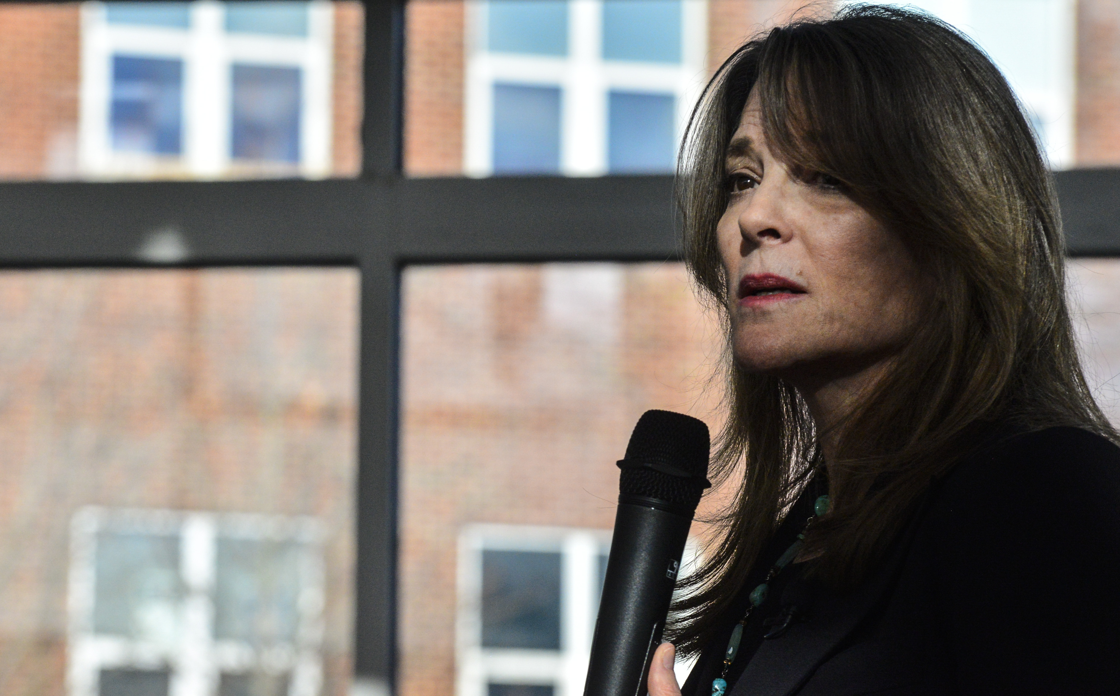 marianne-williamson