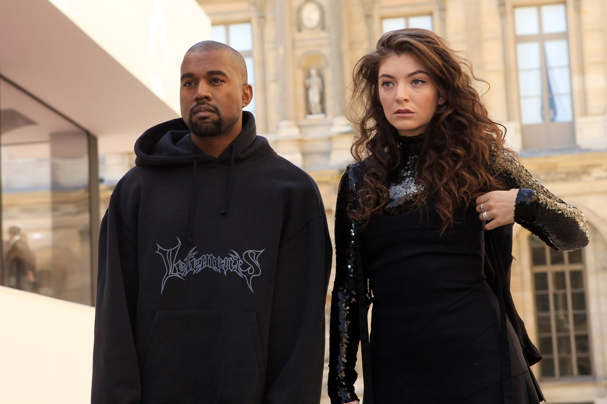 lorde-covers-kanye-west-love-