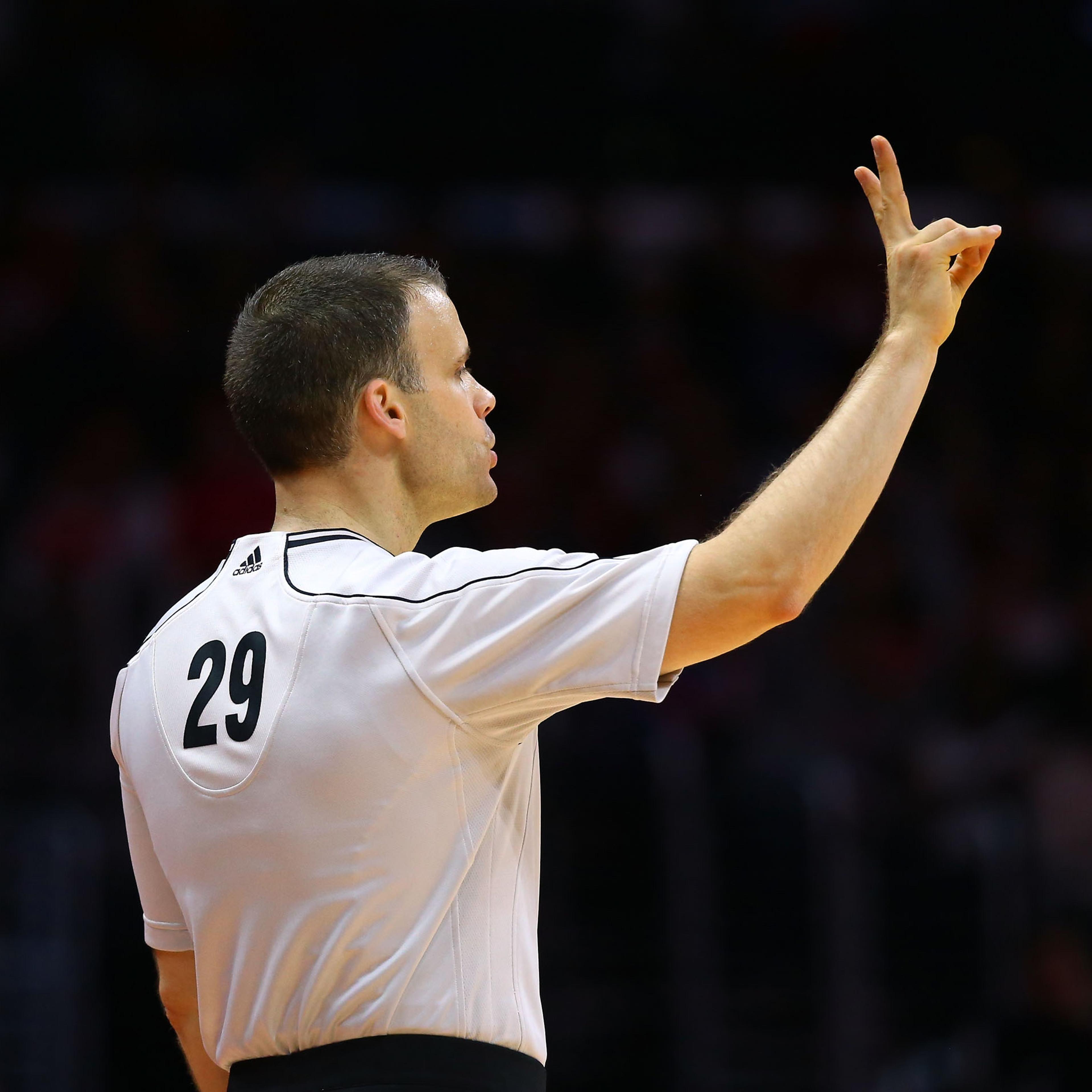 Phoenix Suns v Los Angeles Clippers