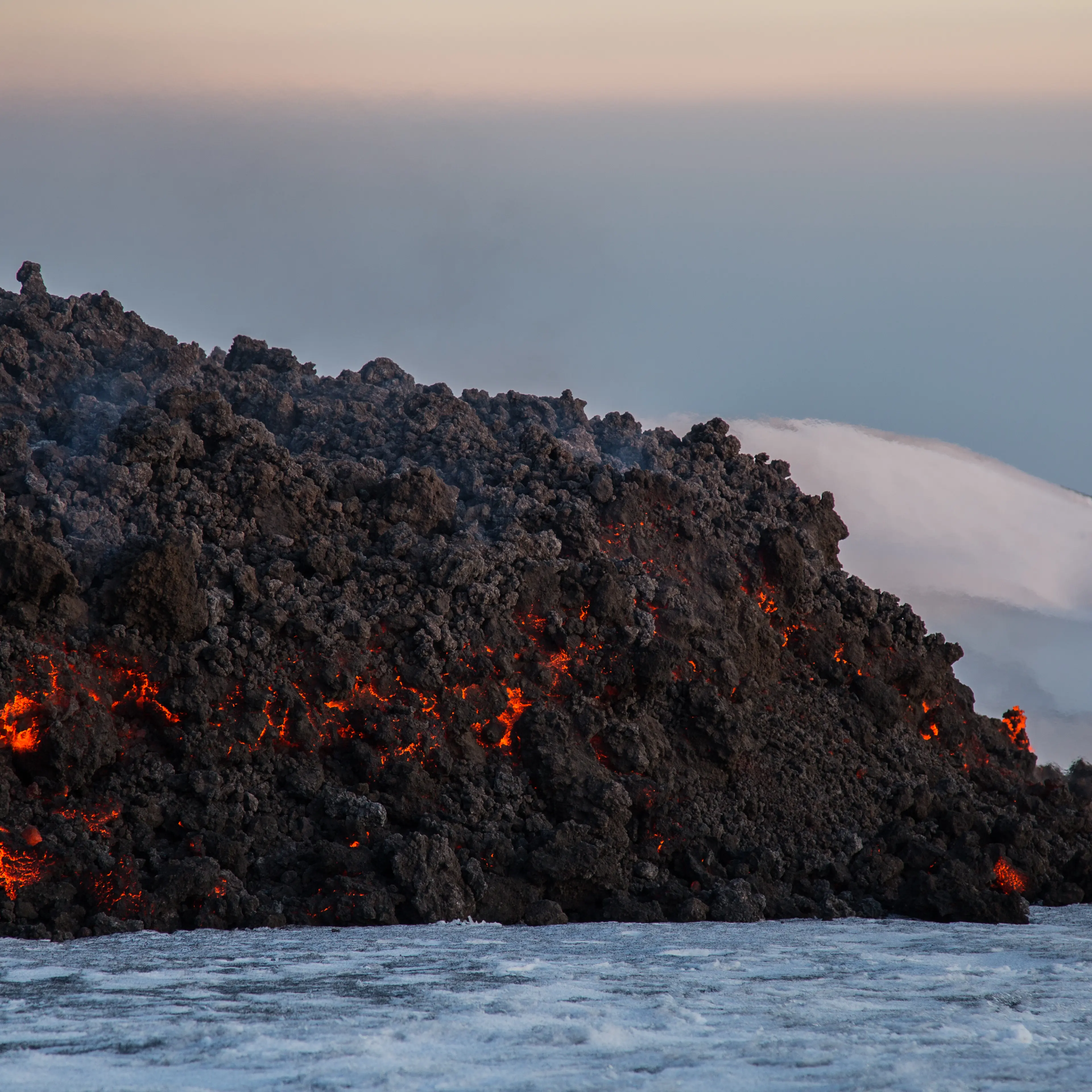 mount etna explosion volcano injuries