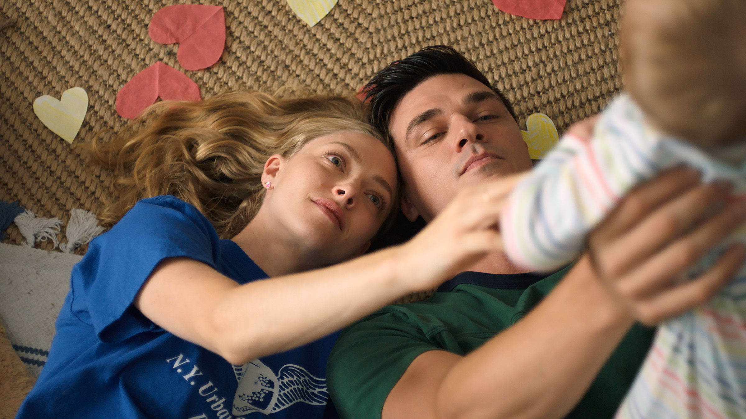 Amanda Seyfried and Finn Wittrock in A Mouthful of Air