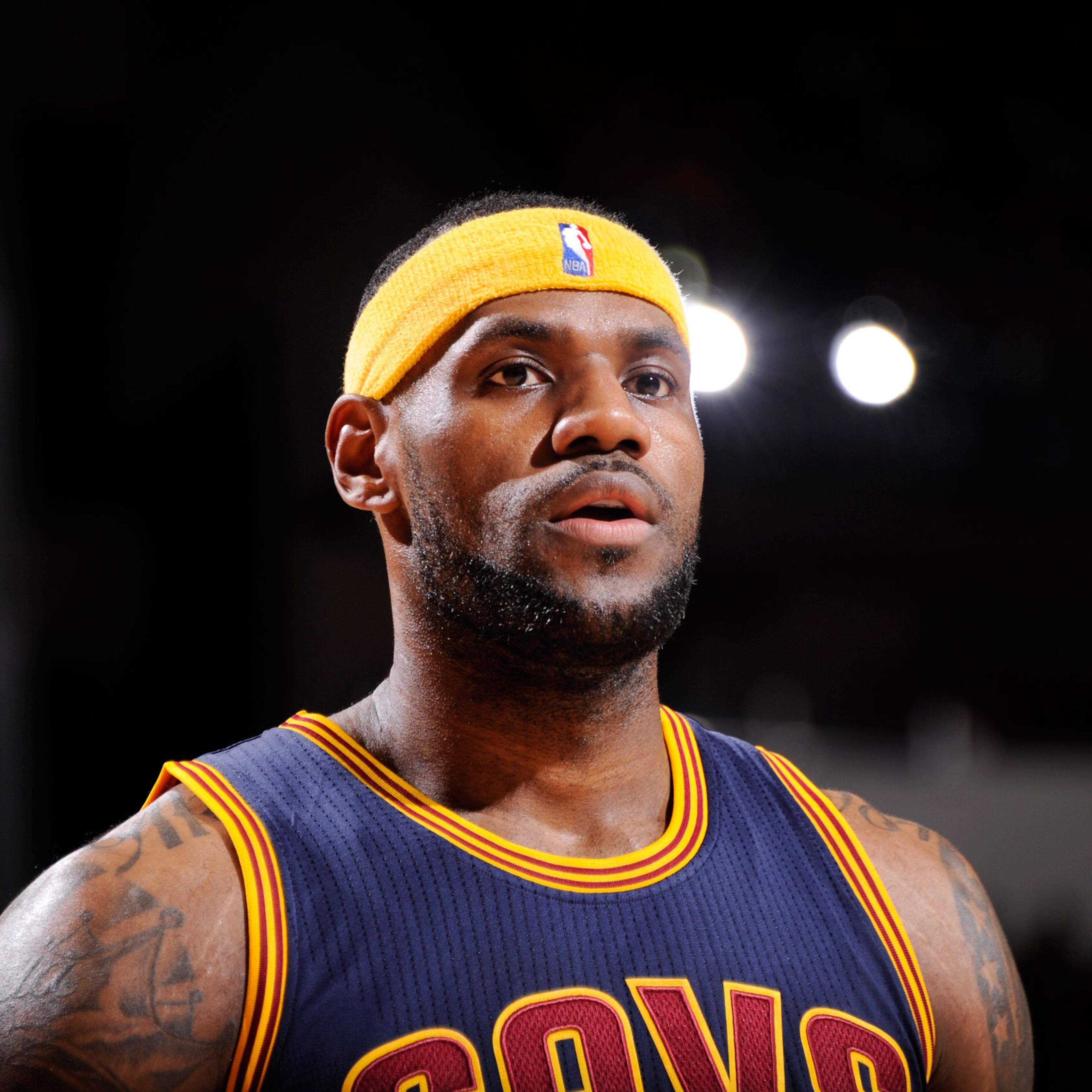 LeBron James #23 of the Cleveland Cavaliers during the game against the Houston Rockets on March 1, 2015 at the Toyota Center in Houston.