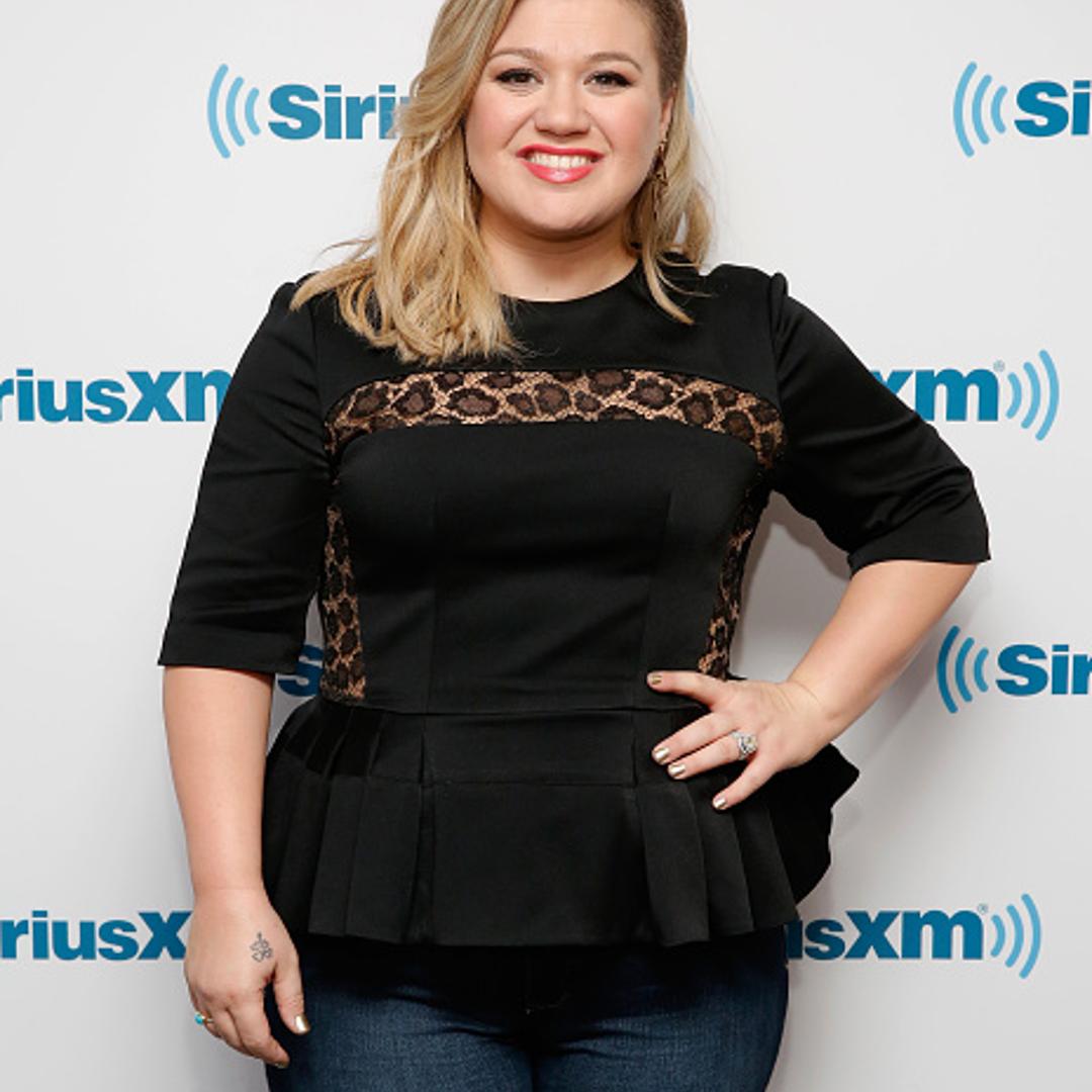 Kelly Clarkson visits SiriusXM Studio in New York City on March 3, 2015.