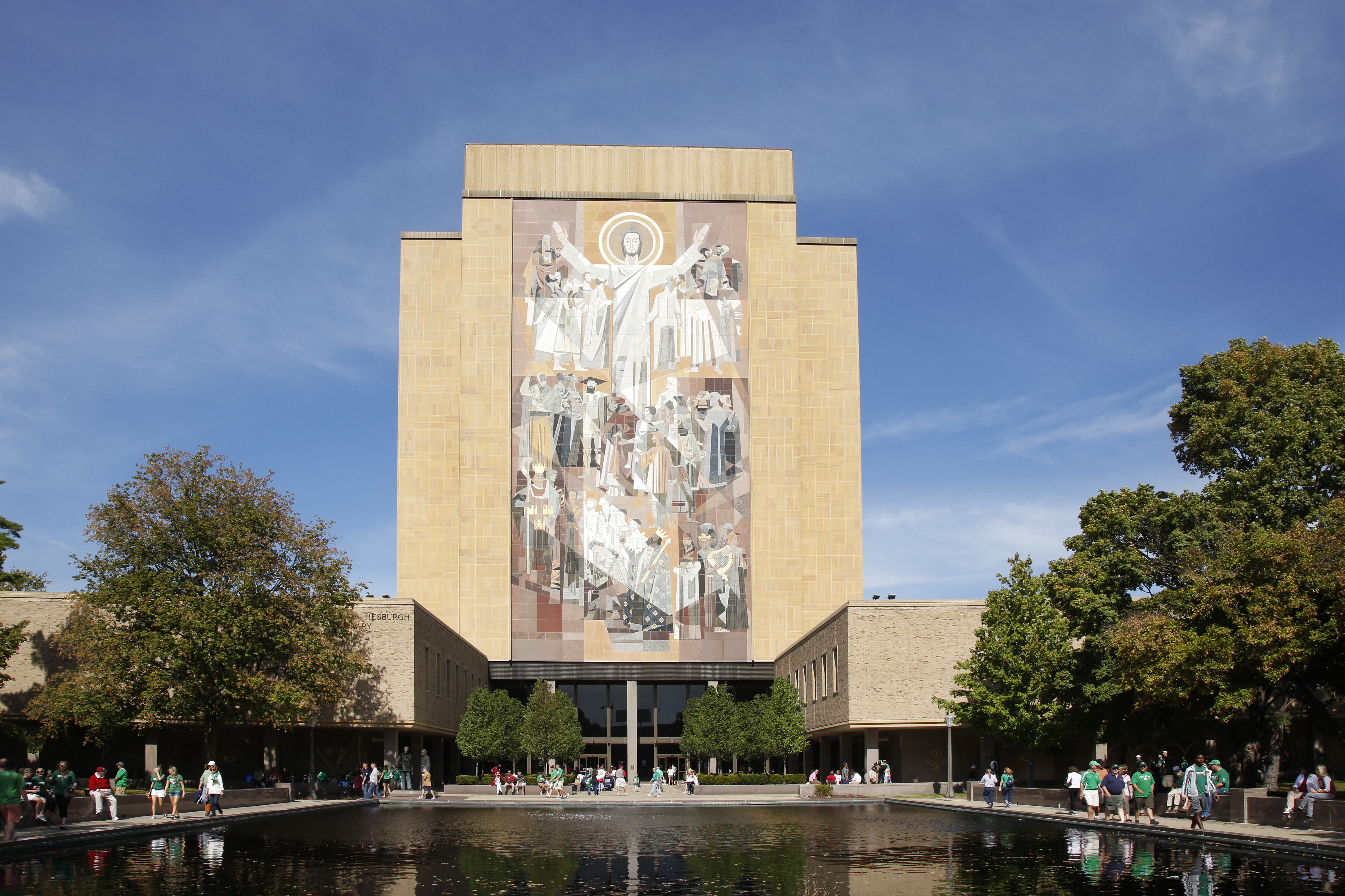 Notre Dame's 'Touchdown Jesus'