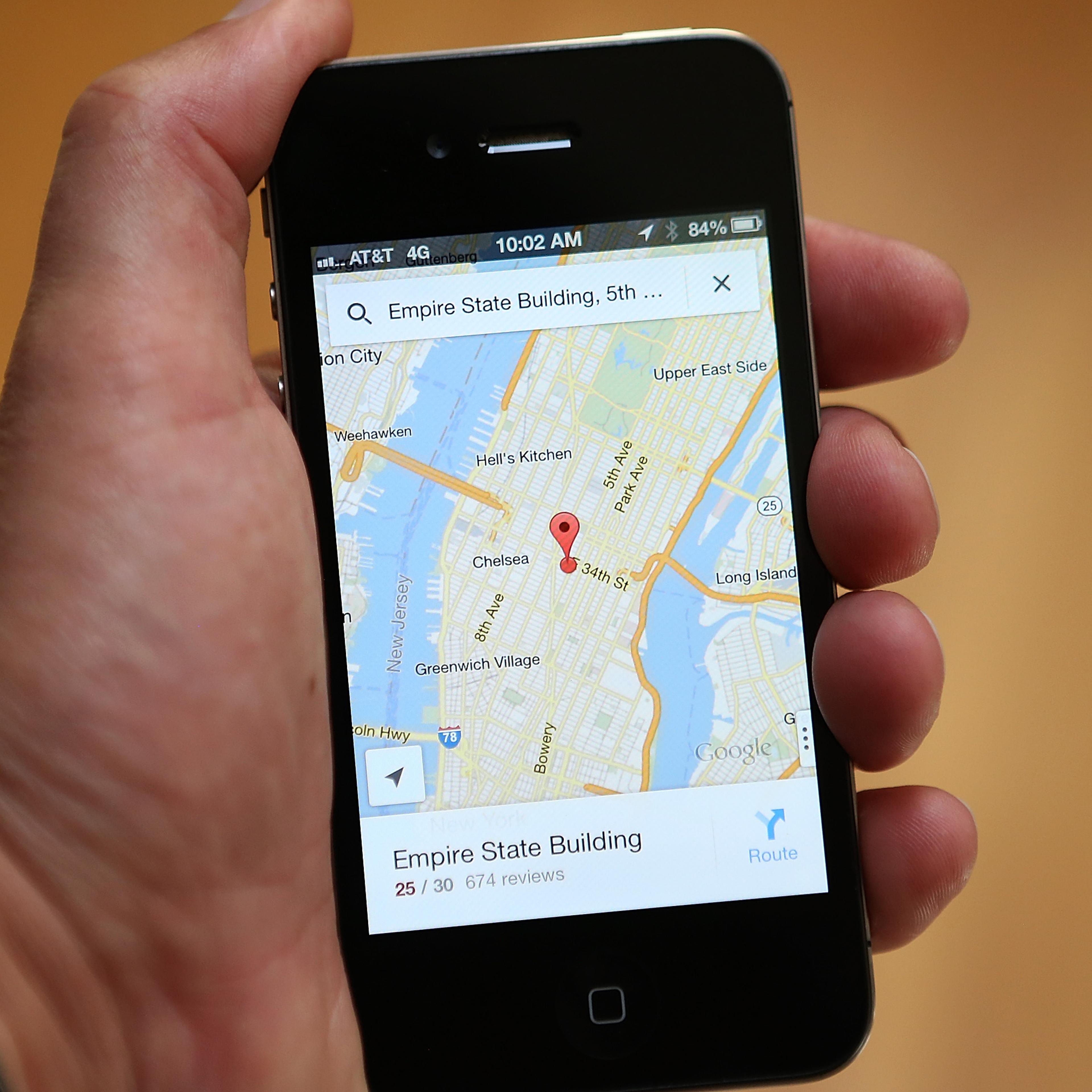 Google Maps Returns To Apple's iPhone