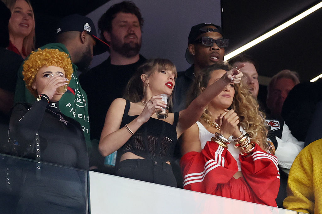 Singer Taylor Swift and Actress Blake Lively talk before Super Bowl LVIII between the San Francisco 49ers and Kansas City Chiefs at Allegiant Stadium on February 11, 2024 in Las Vegas, Nevada.