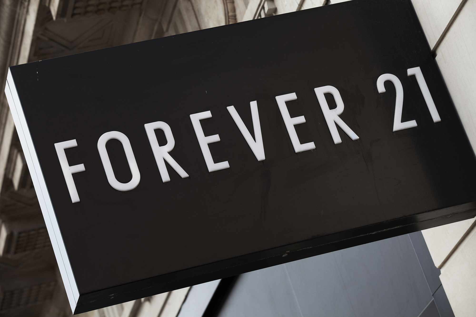 UK - Brands - Sign for clothes shop Forever 21