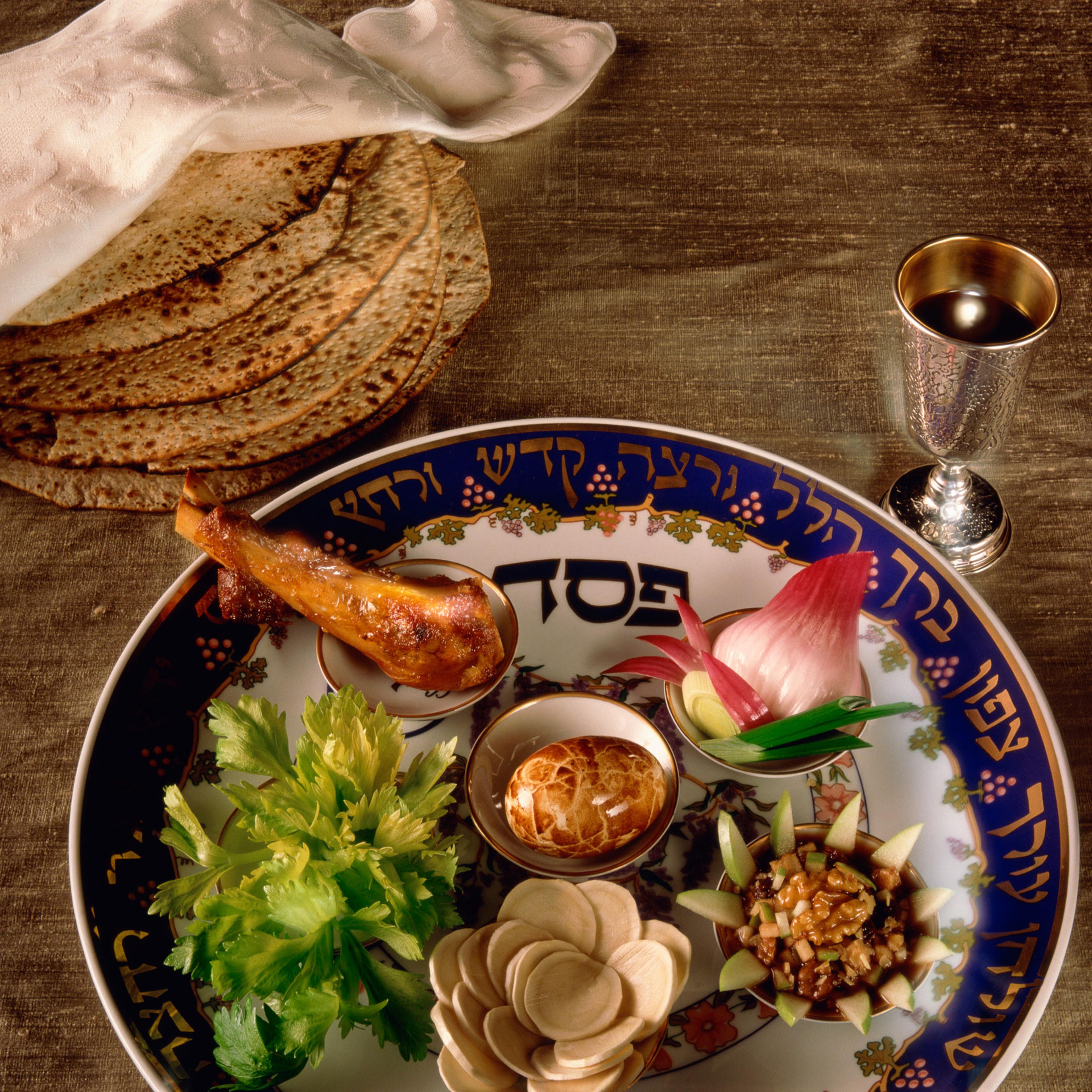 Seder plate and matzah