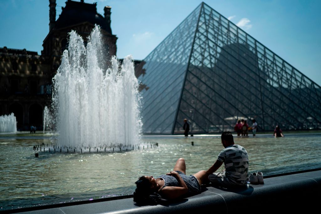 FRANCE-WEATHER-HEAT