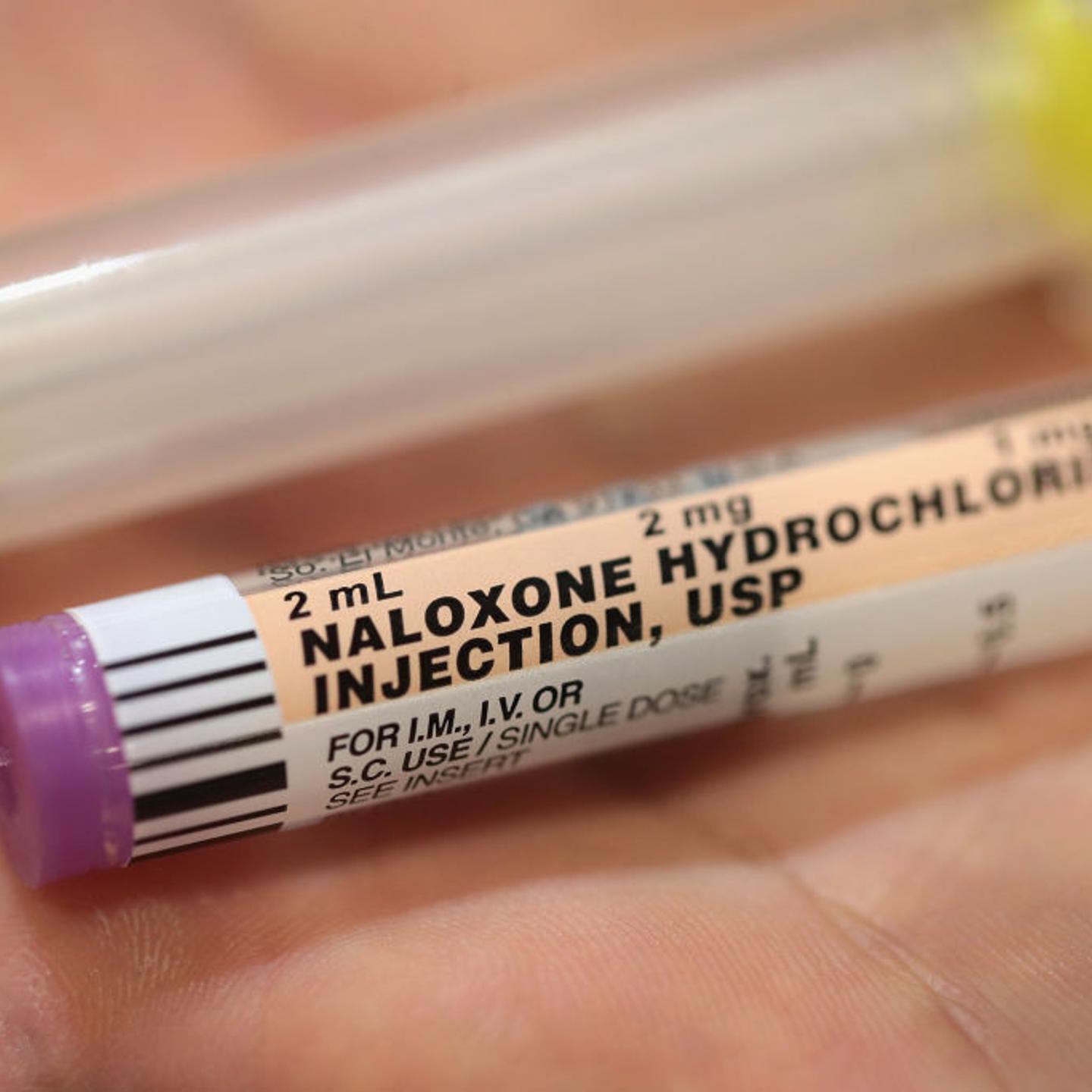 Overdose-reversing naloxone