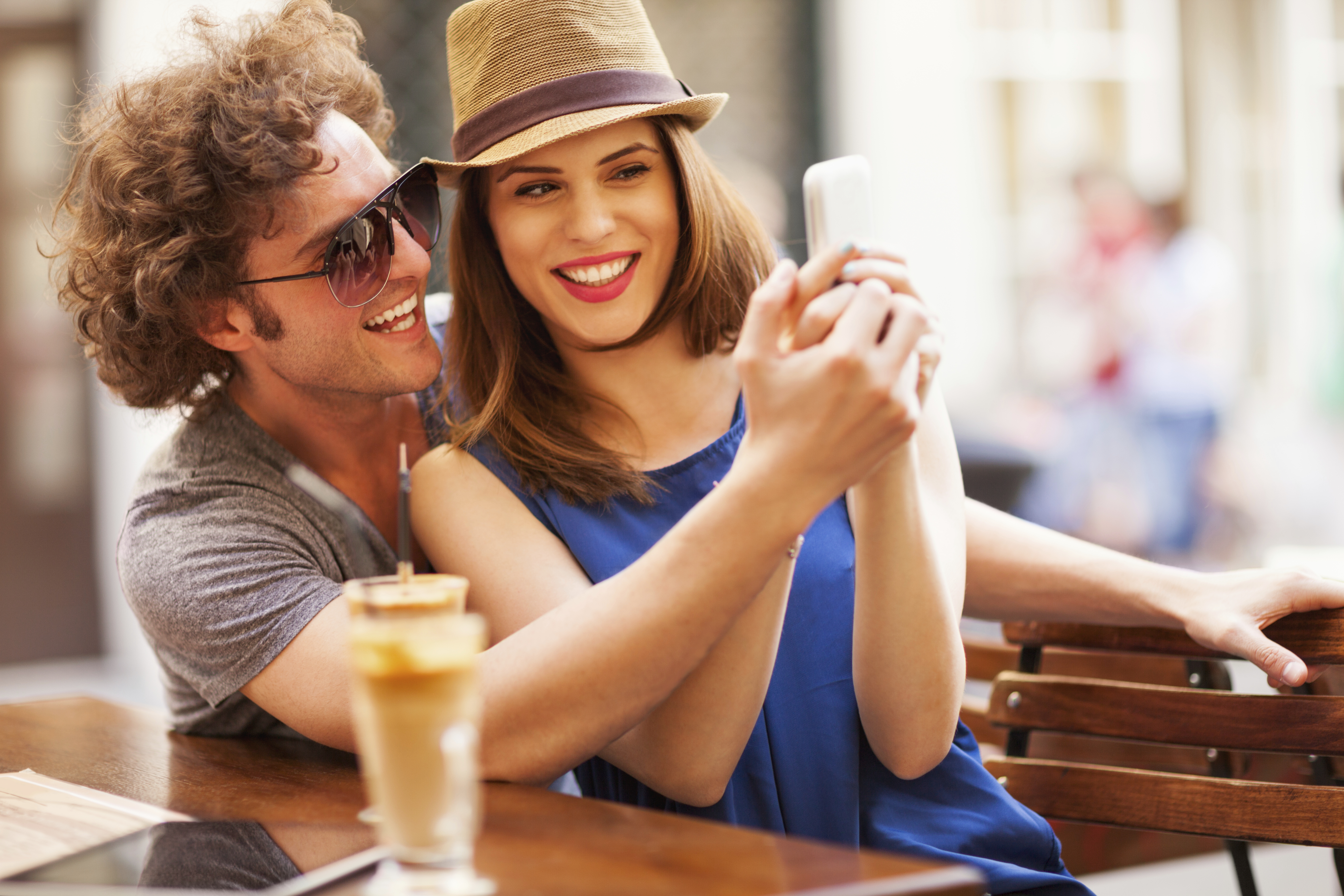 Smartphone dating