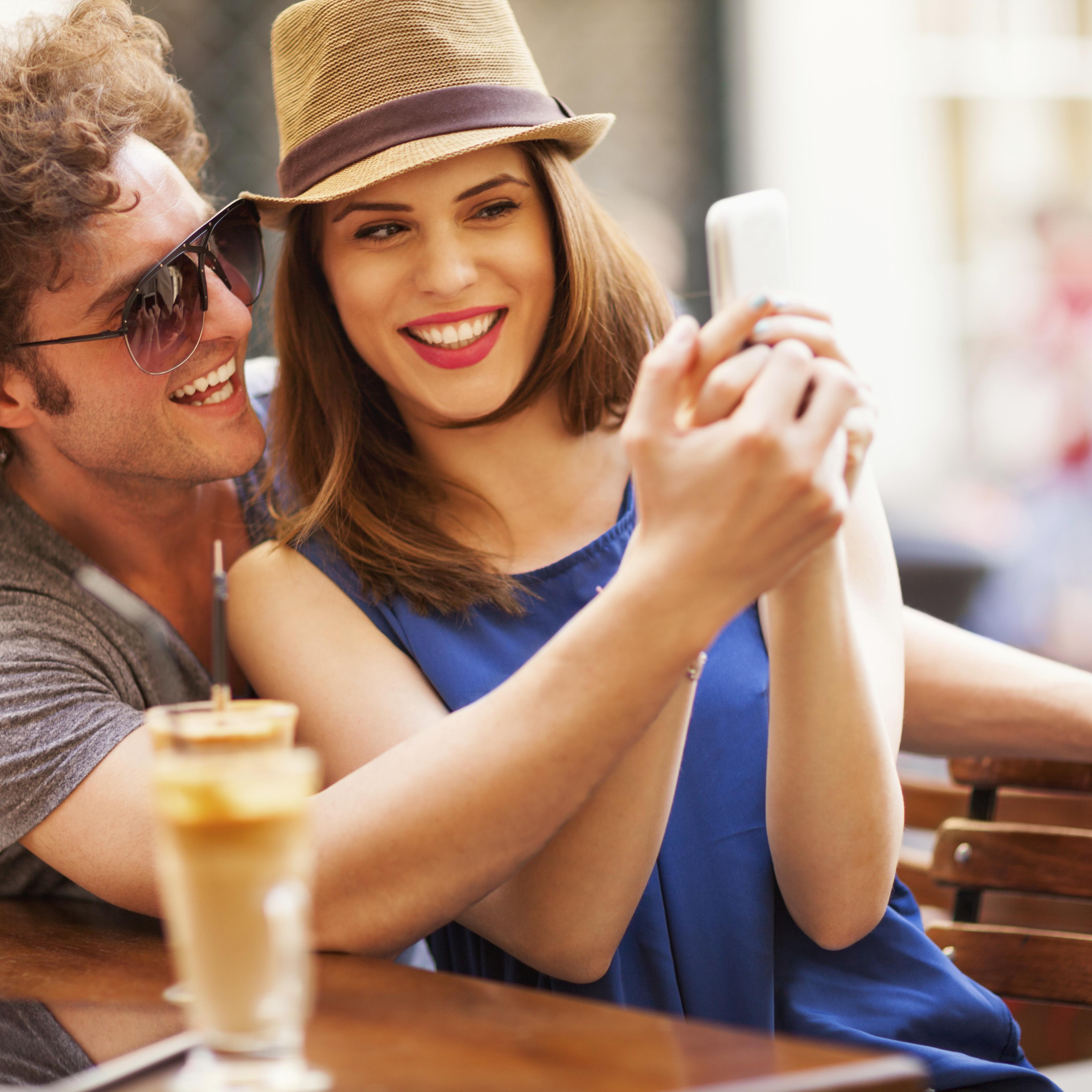 Smartphone dating
