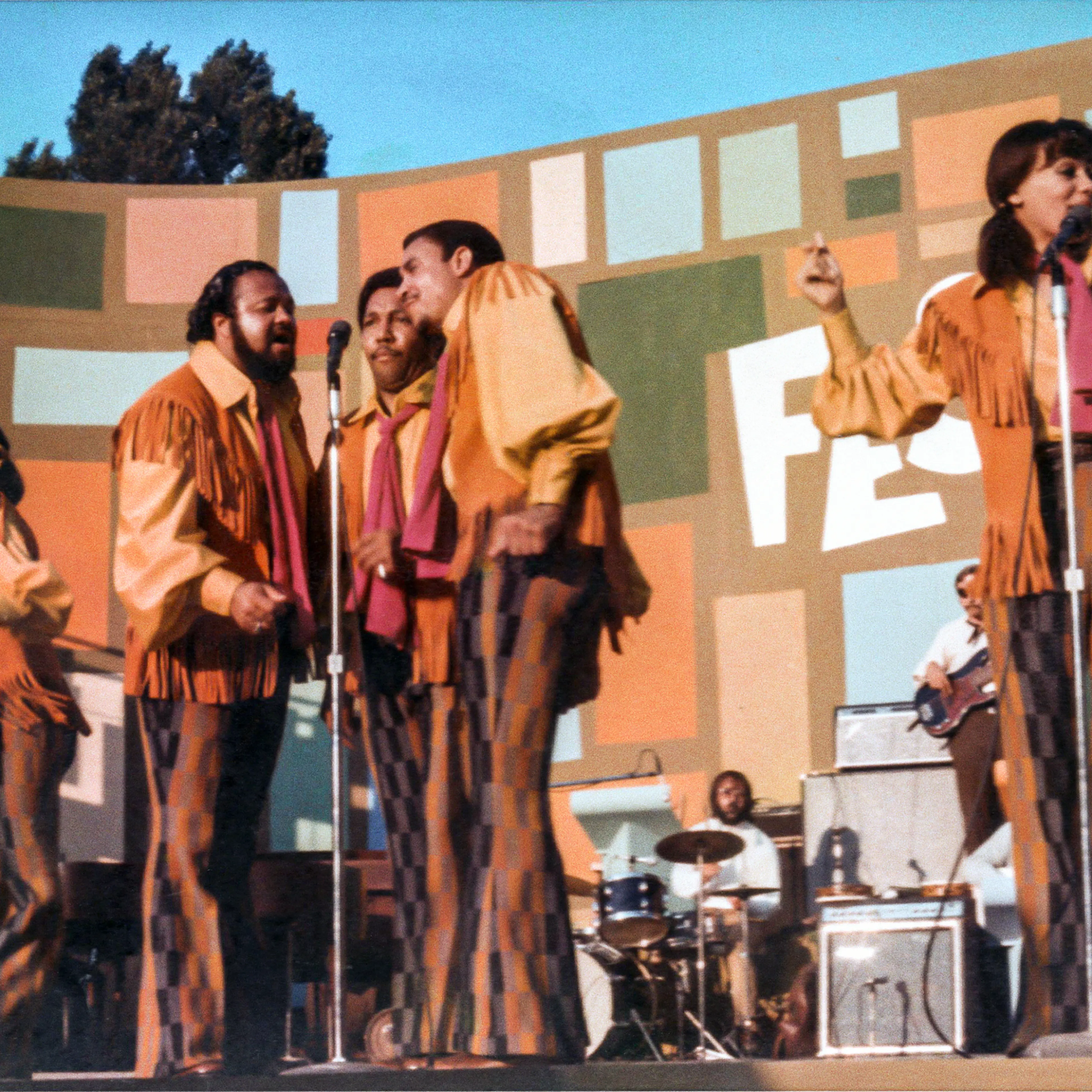 The 5th Dimension performing at the Harlem Cultural Festival in 1969, featured in the documentary SUMMER OF SOUL. Photo Courtesy of Searchlight Pictures. © 2021 20th Century Studios All Rights Reserved