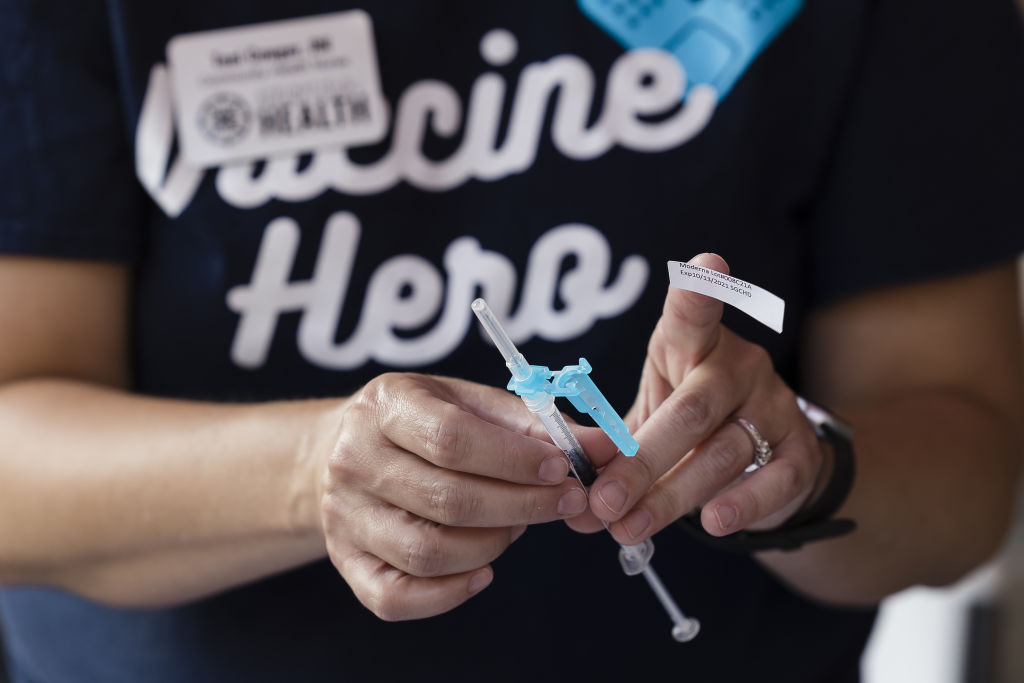 New Vaccinations Are Rebounding in the U.S. Covid Hot Spots