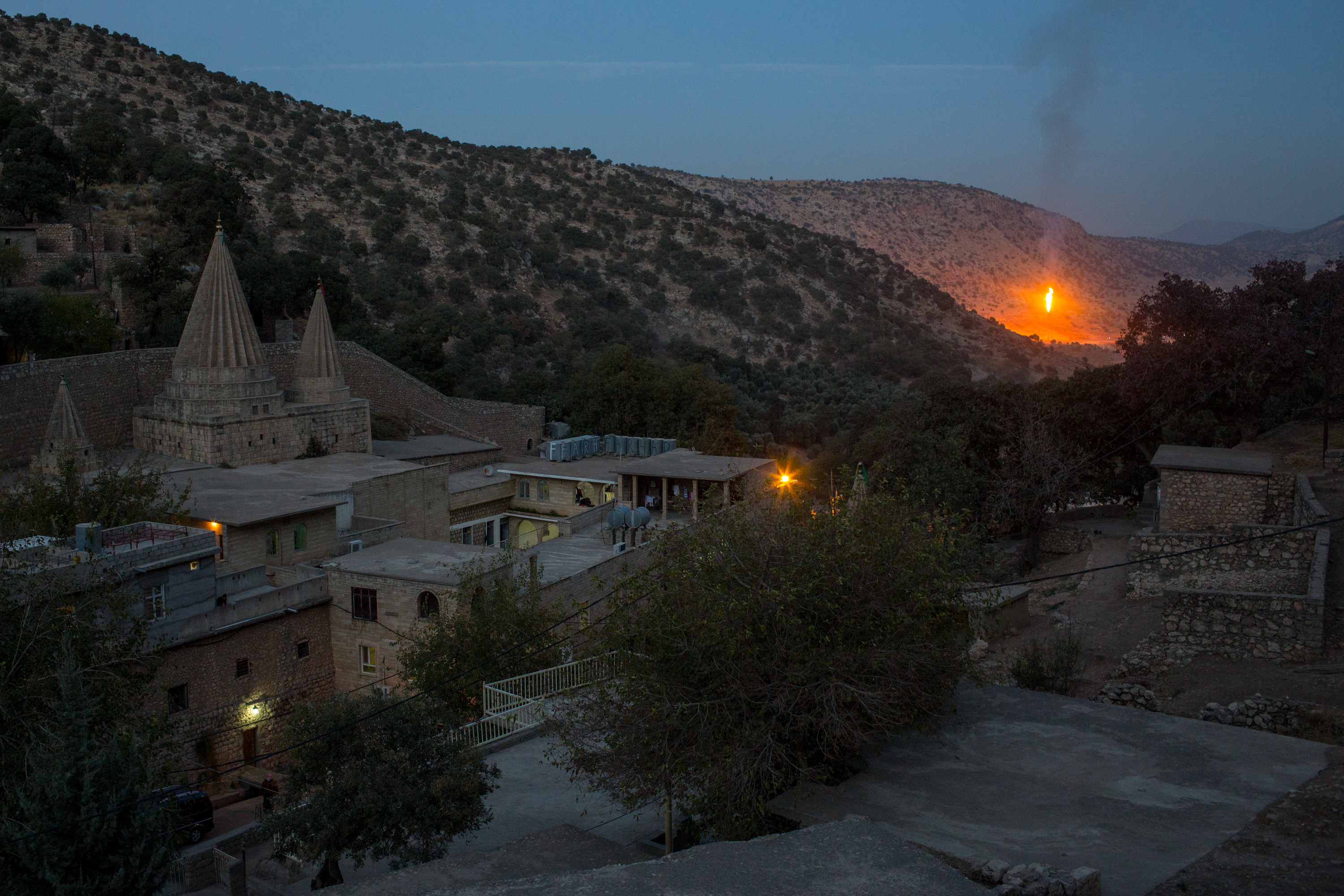 Yazidis Attend Friday Rituals As Mosul Offensive Continues