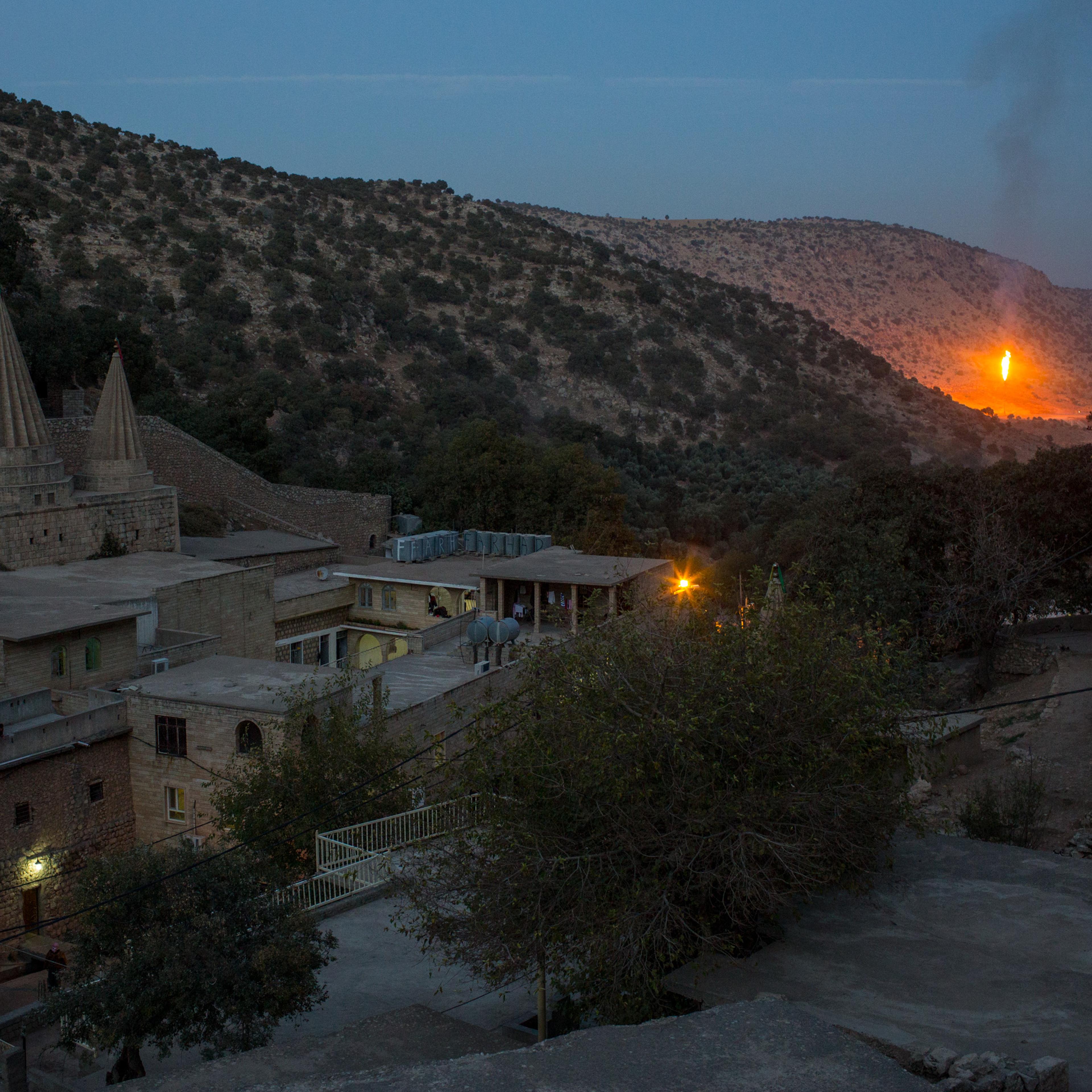 Yazidis Attend Friday Rituals As Mosul Offensive Continues