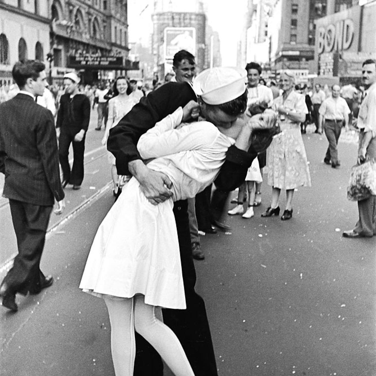 Times Square V-J Day Kiss