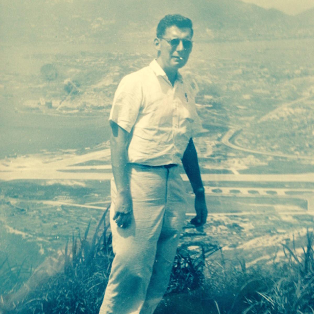 Roy Rowan