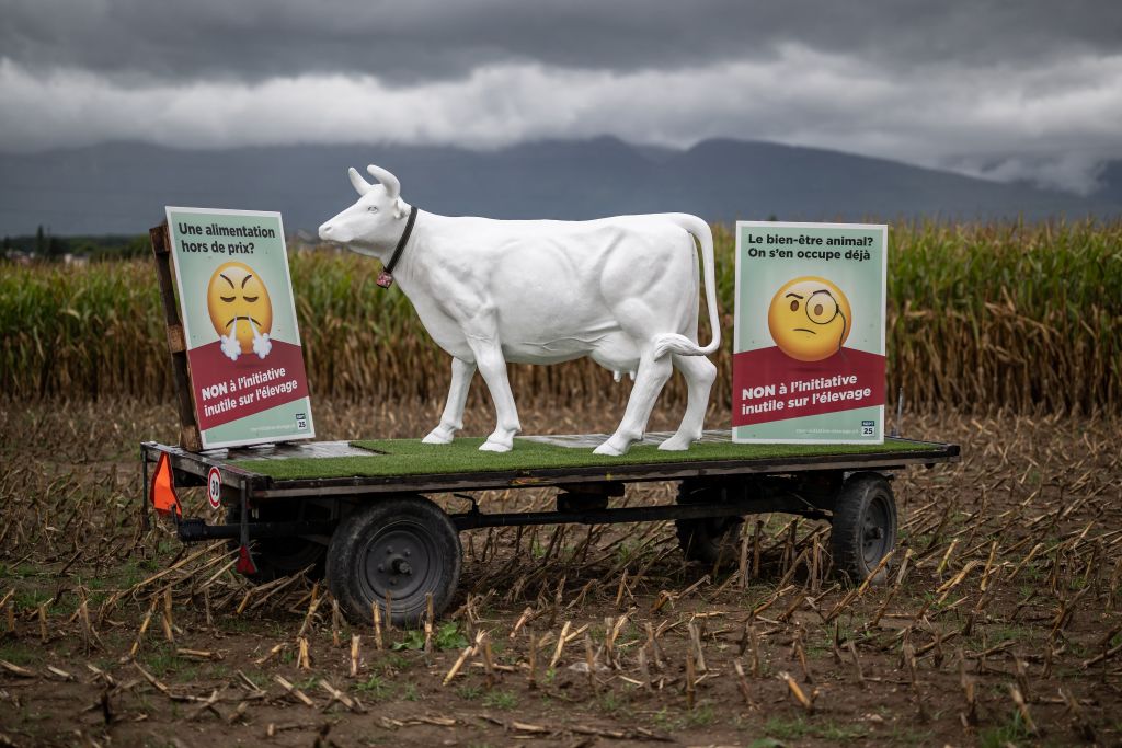 SWITZERLAND-VOTE-ANIMAL-FARMING