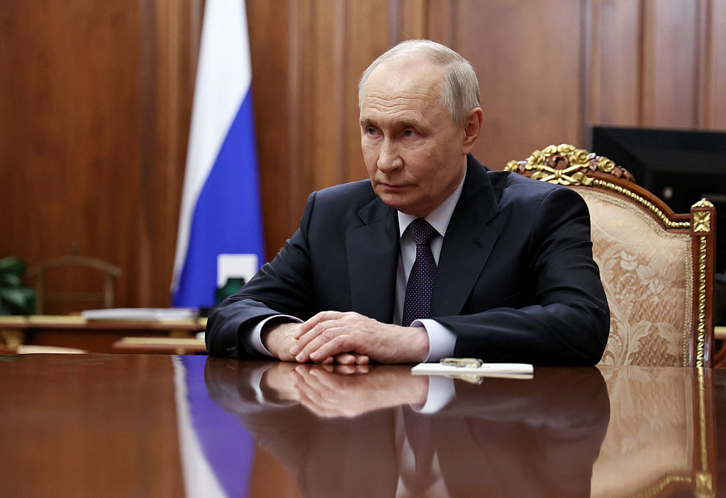 Putin The Puppeteer: How Russia Benefits From Trump&rsquo;s War in Iran