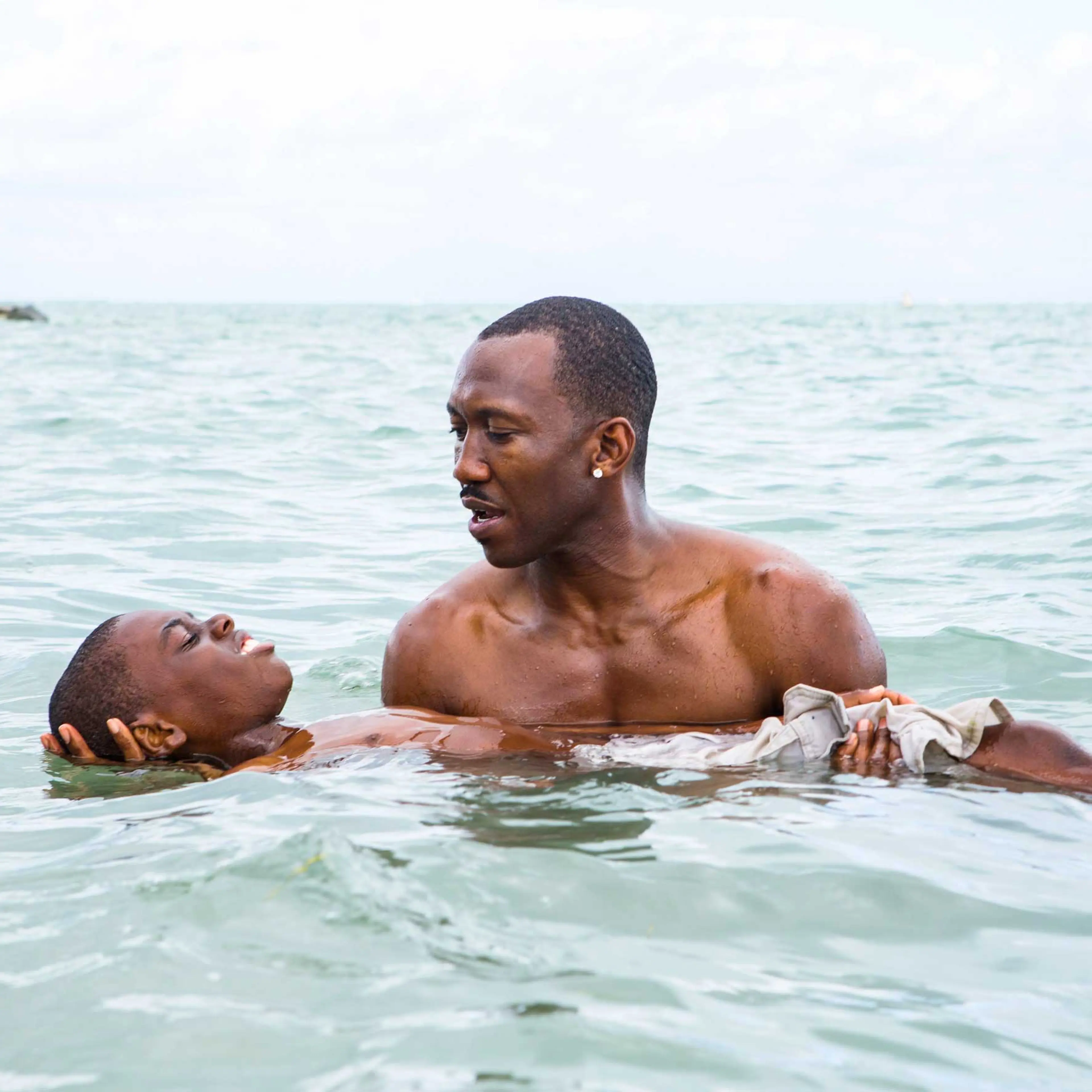 moonlight-a24-alex-hibbert-mahershala-ali