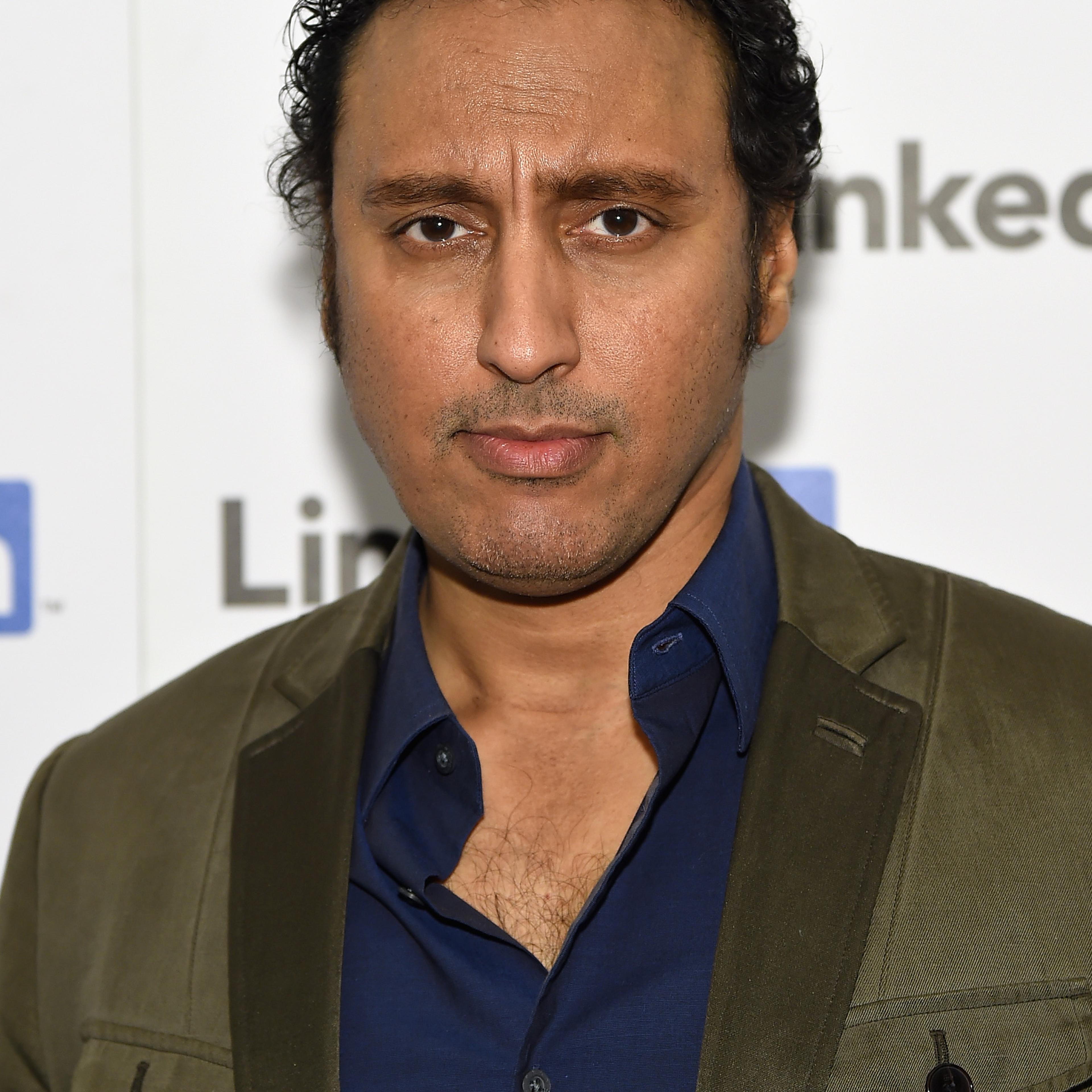 LinkedIn Discussion Series: Executive Editor Dan Roth Interviews The Daily Show's Aasif Mandvi At LinkedIn NY
