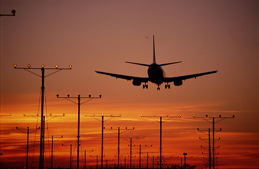 airplane-landing