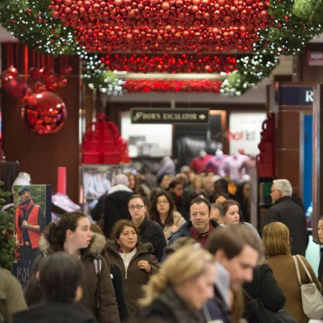 Holiday Shoppers Seek Out Deals On Black Friday