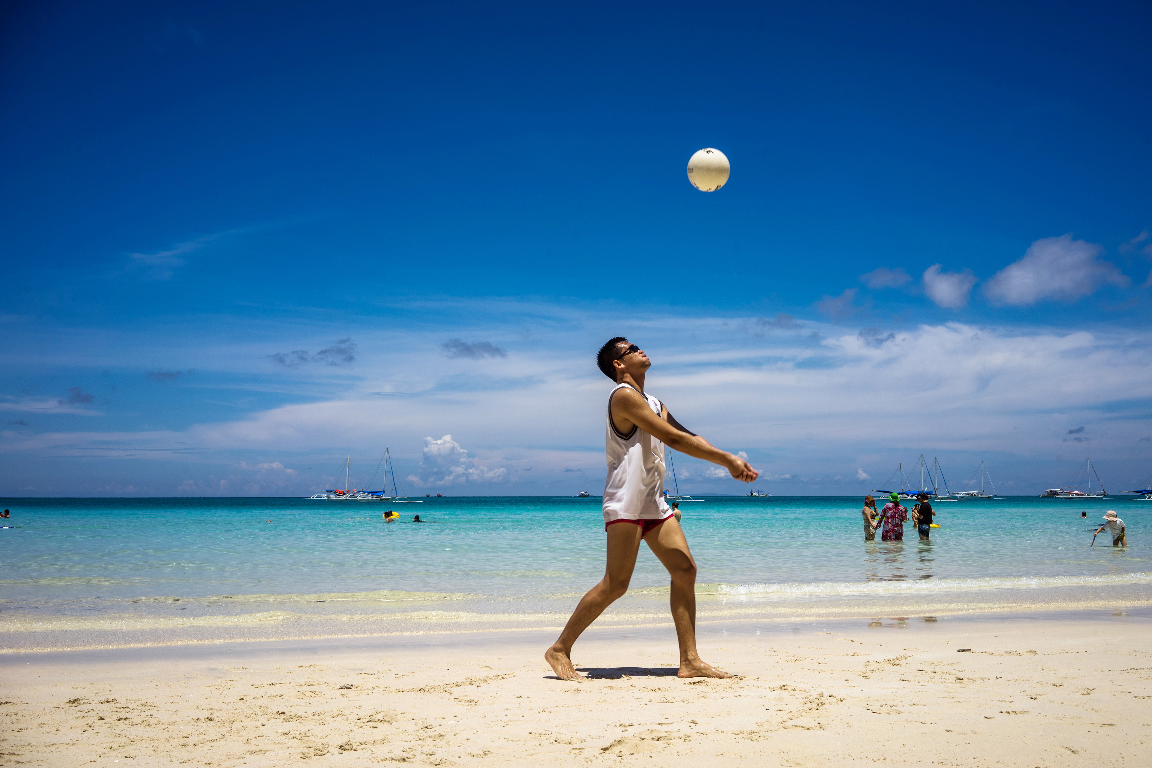 Tourist Economy As The Peso Proves Resilient To Prospect Of Fed Increase
