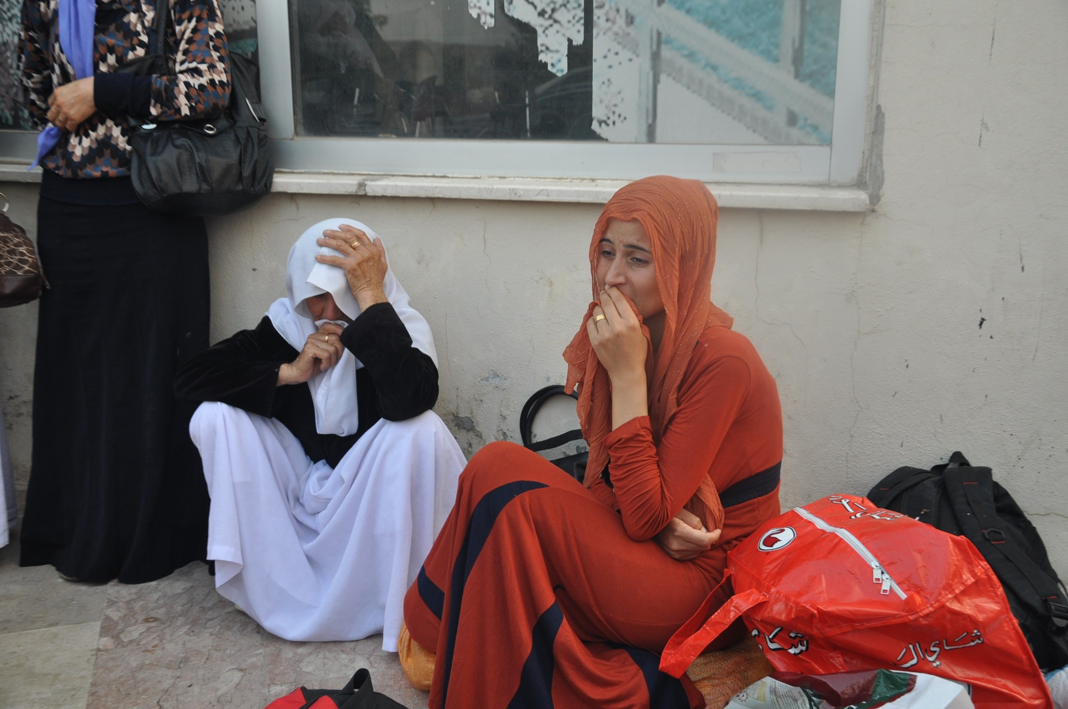 Iraqi Yezidis fleeing to Turkey