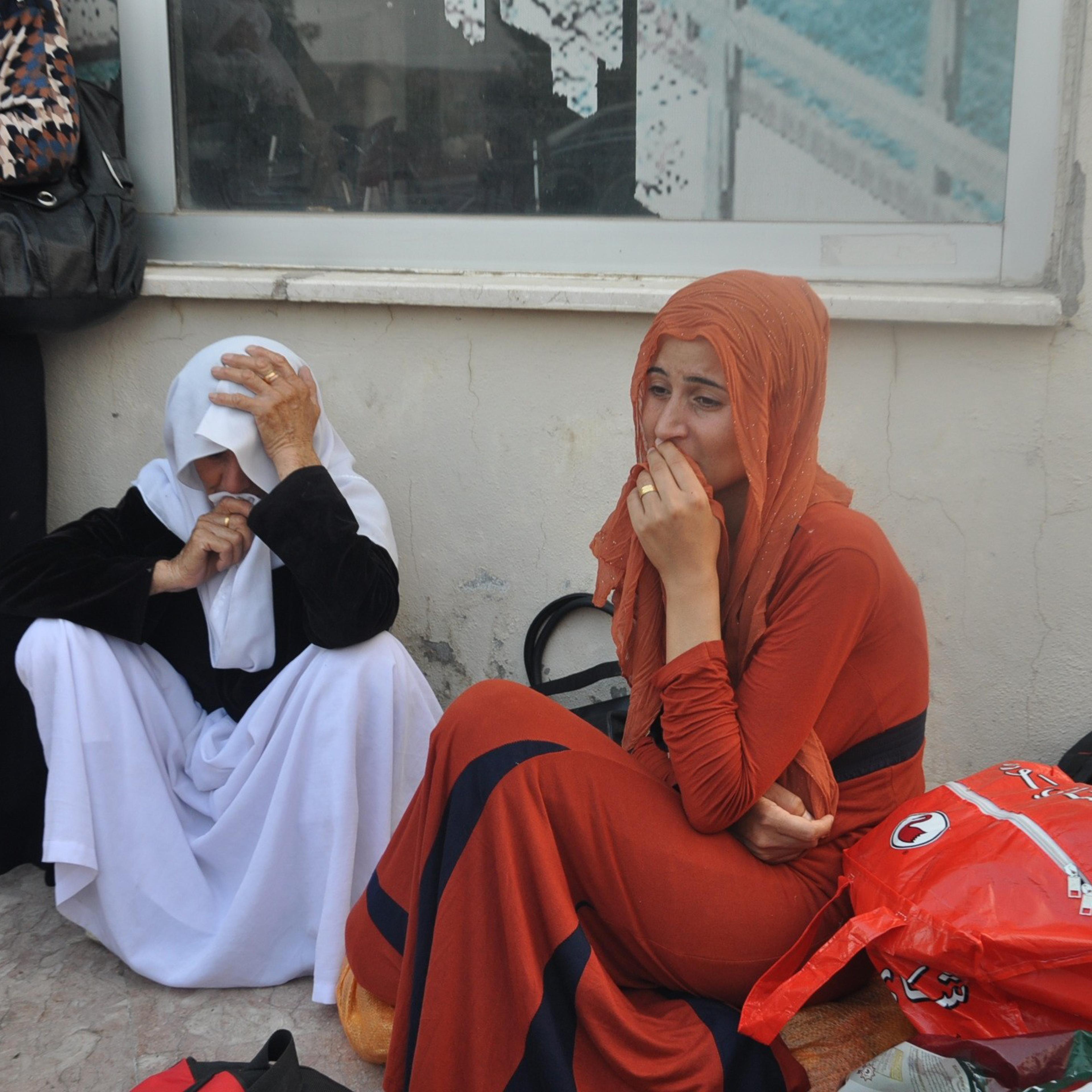 Iraqi Yezidis fleeing to Turkey