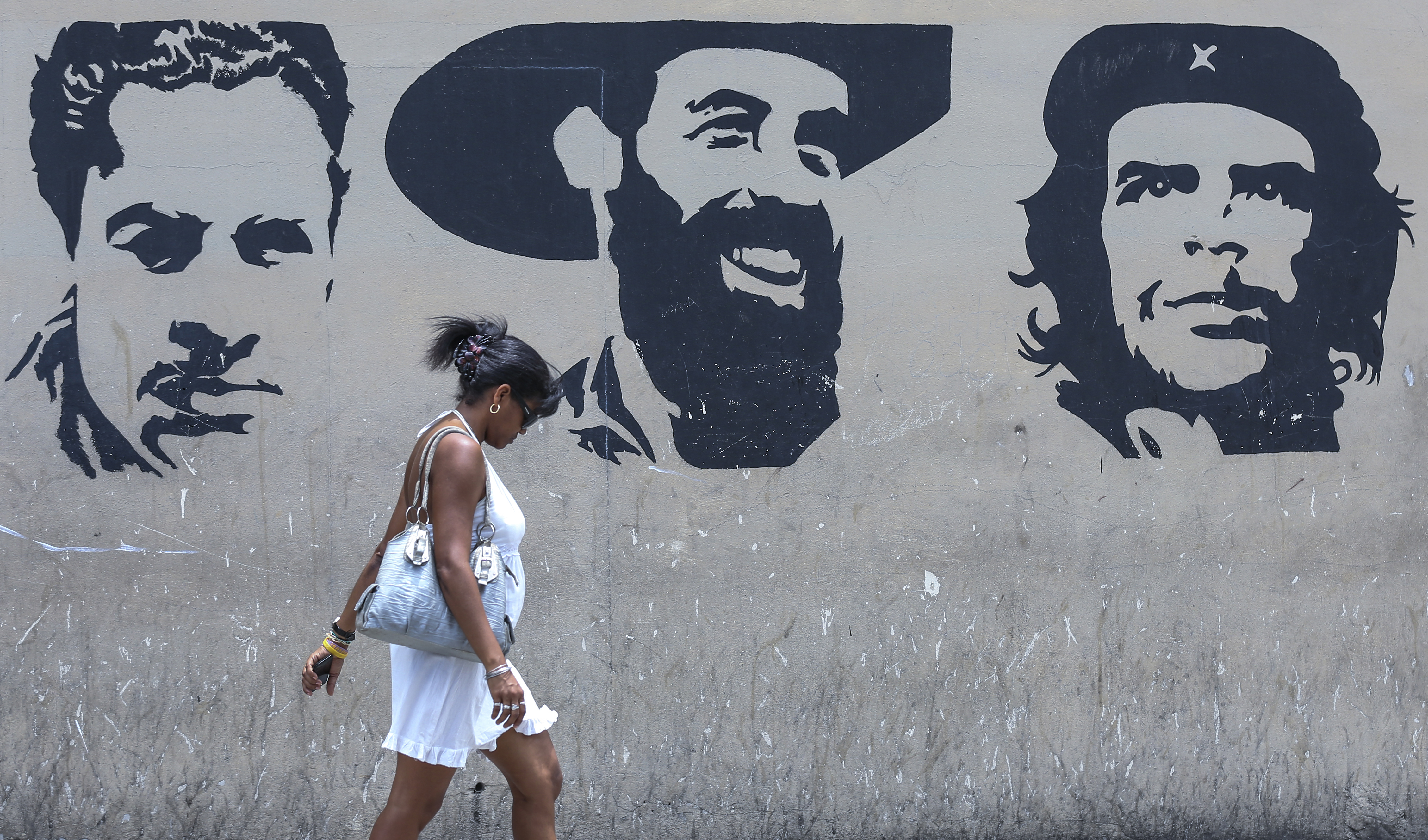 Many tourists visit Cuba despite embargo