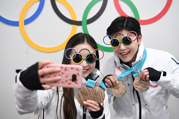 U.S. figure skating bronze medalists Maia and Alex Shibutani pose for a selfie