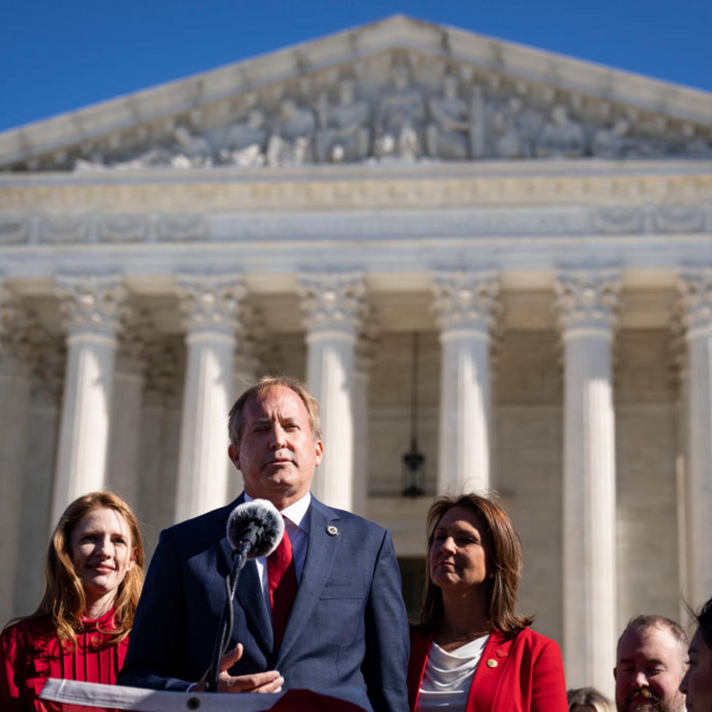 U.S. Supreme Court Hears Expedited Challenges Over Texas Abortion Ban