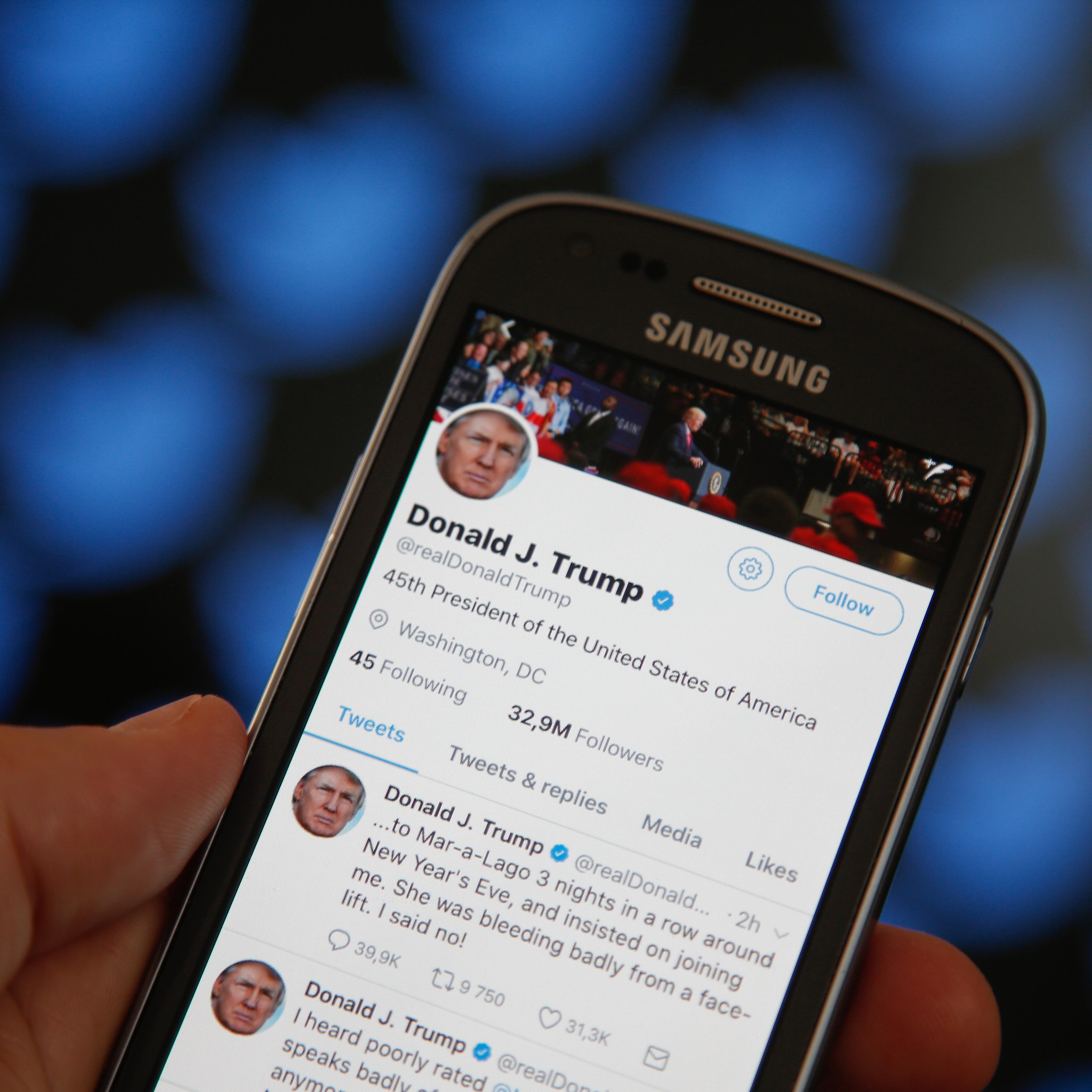 Social Media Illustrations and Donald Trump tweets