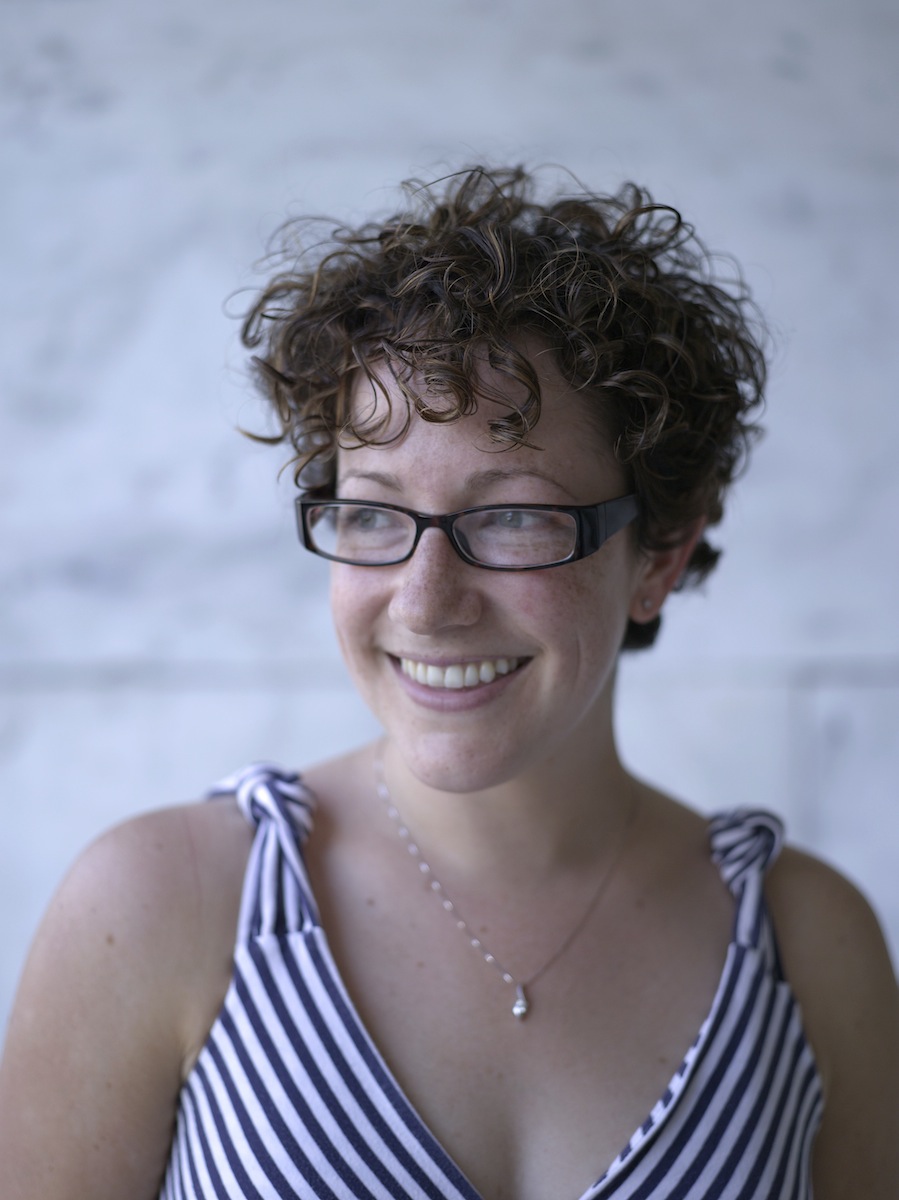 Nicole Perlman headshot