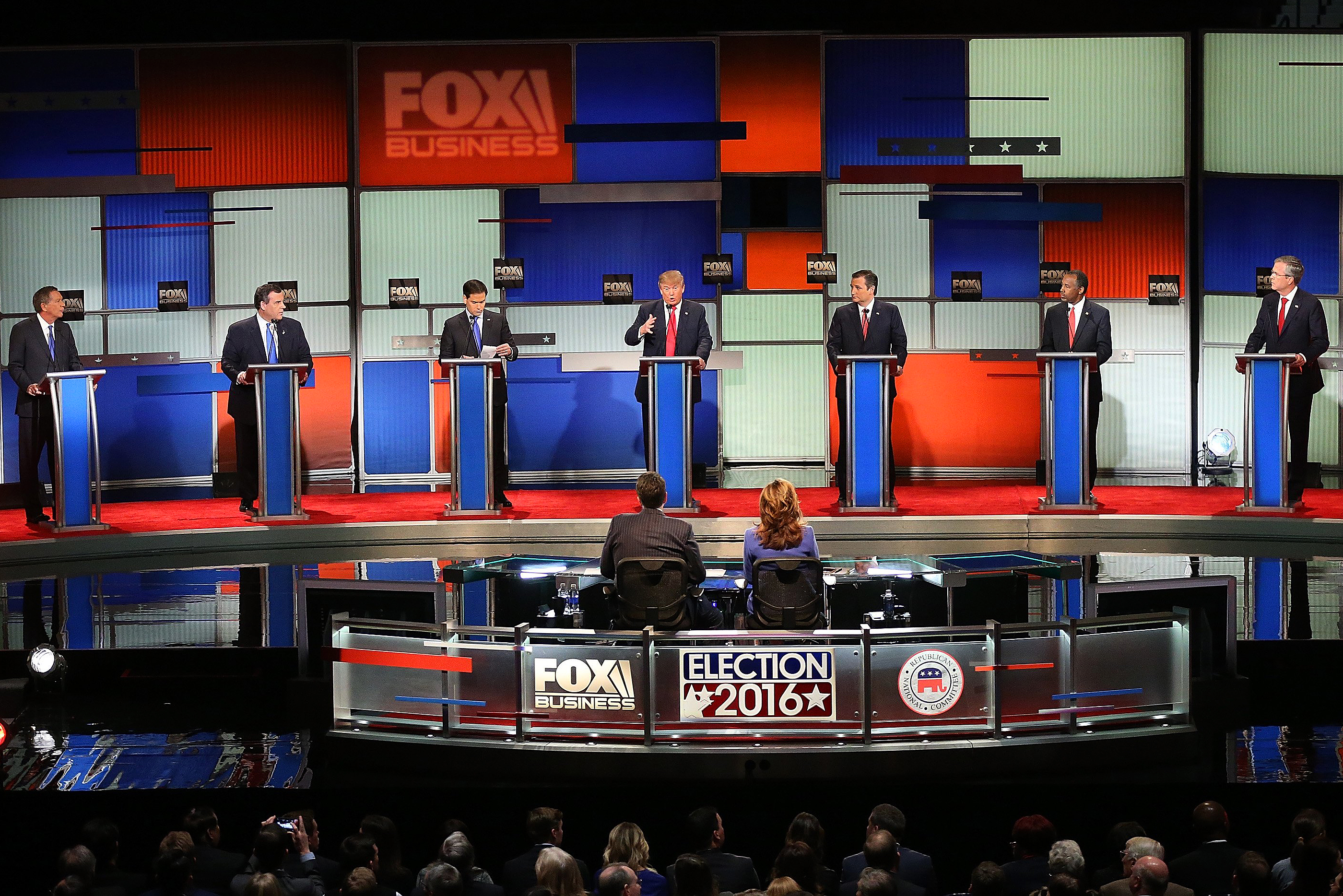 Republican presidential candidates, from left, Ohio Governor John Kasich, New Jersey Governor Chris Christie, Sen. Marco Rubio (R-FL), Donald Trump, Sen. Ted Cruz (R-TX), Ben Carson and Jeb Bush participate in the Republican presidential debate in North 