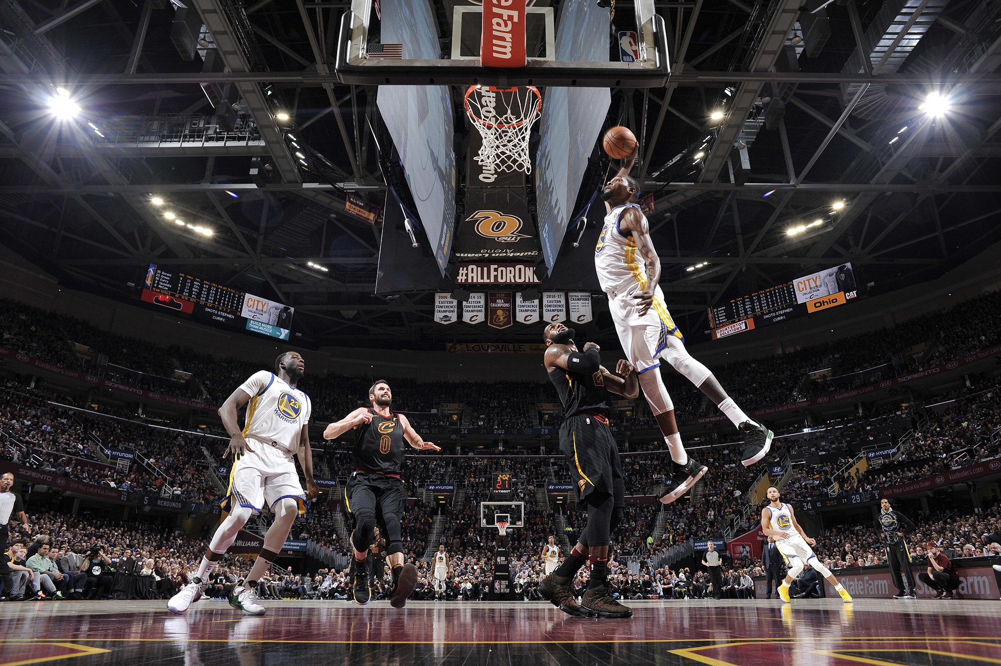Golden State Warriors v Cleveland Cavaliers