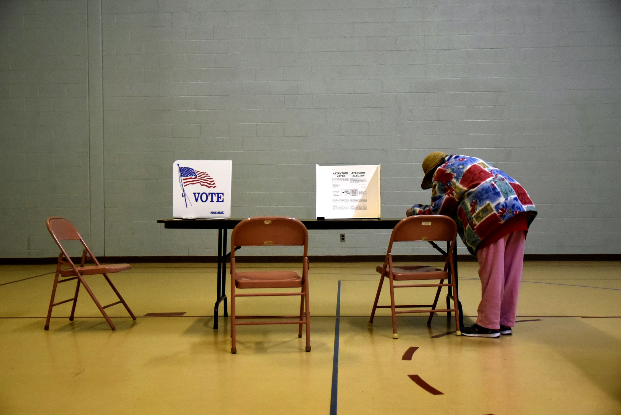 Super Tuesday: See Voters Cast Their Ballots