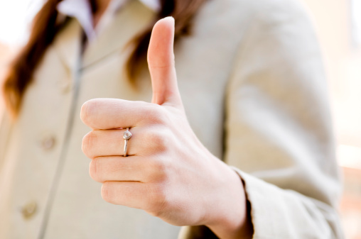 businesswoman-thumbs-up