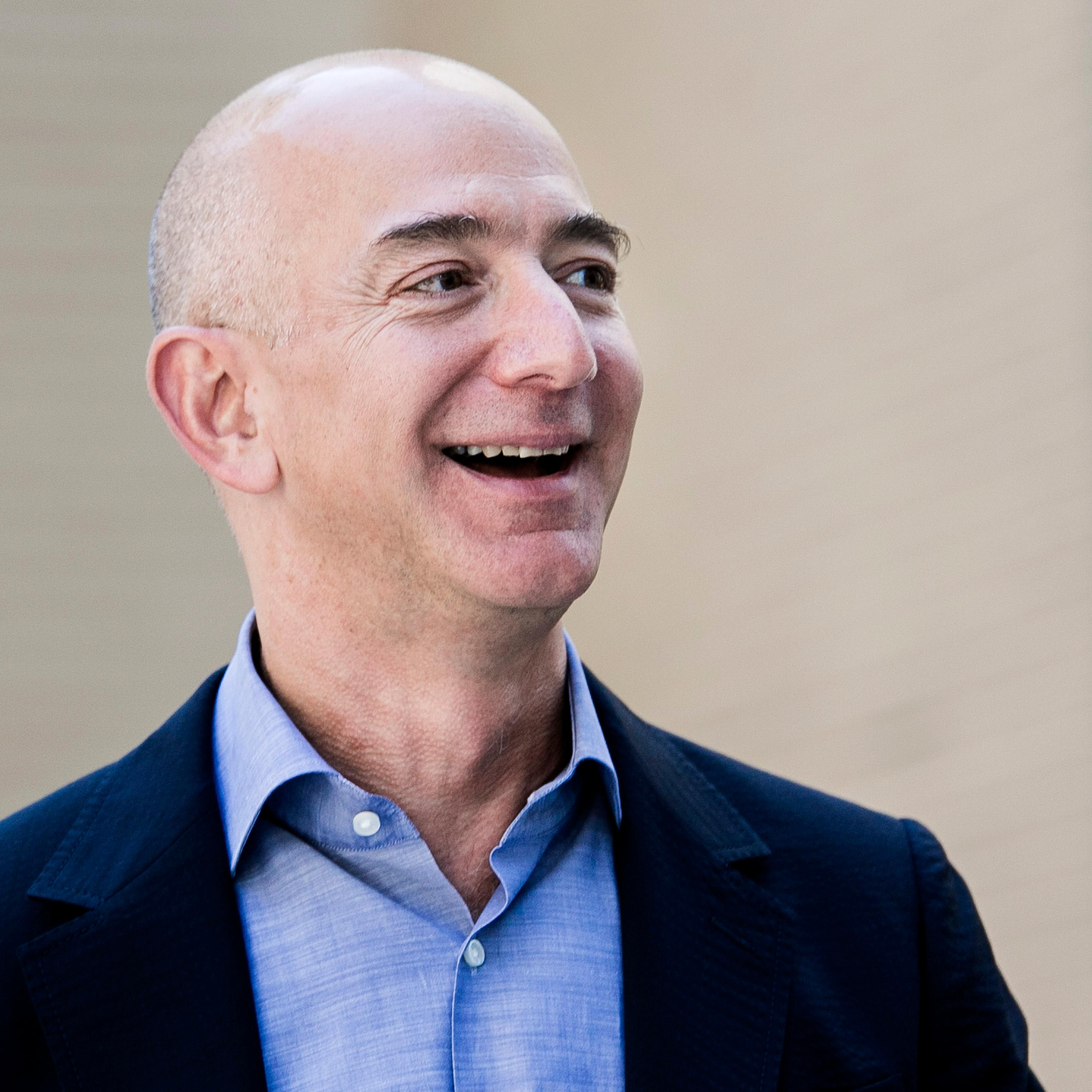 New Washington Post Owner Jeff Bezos Addresses Newsroom