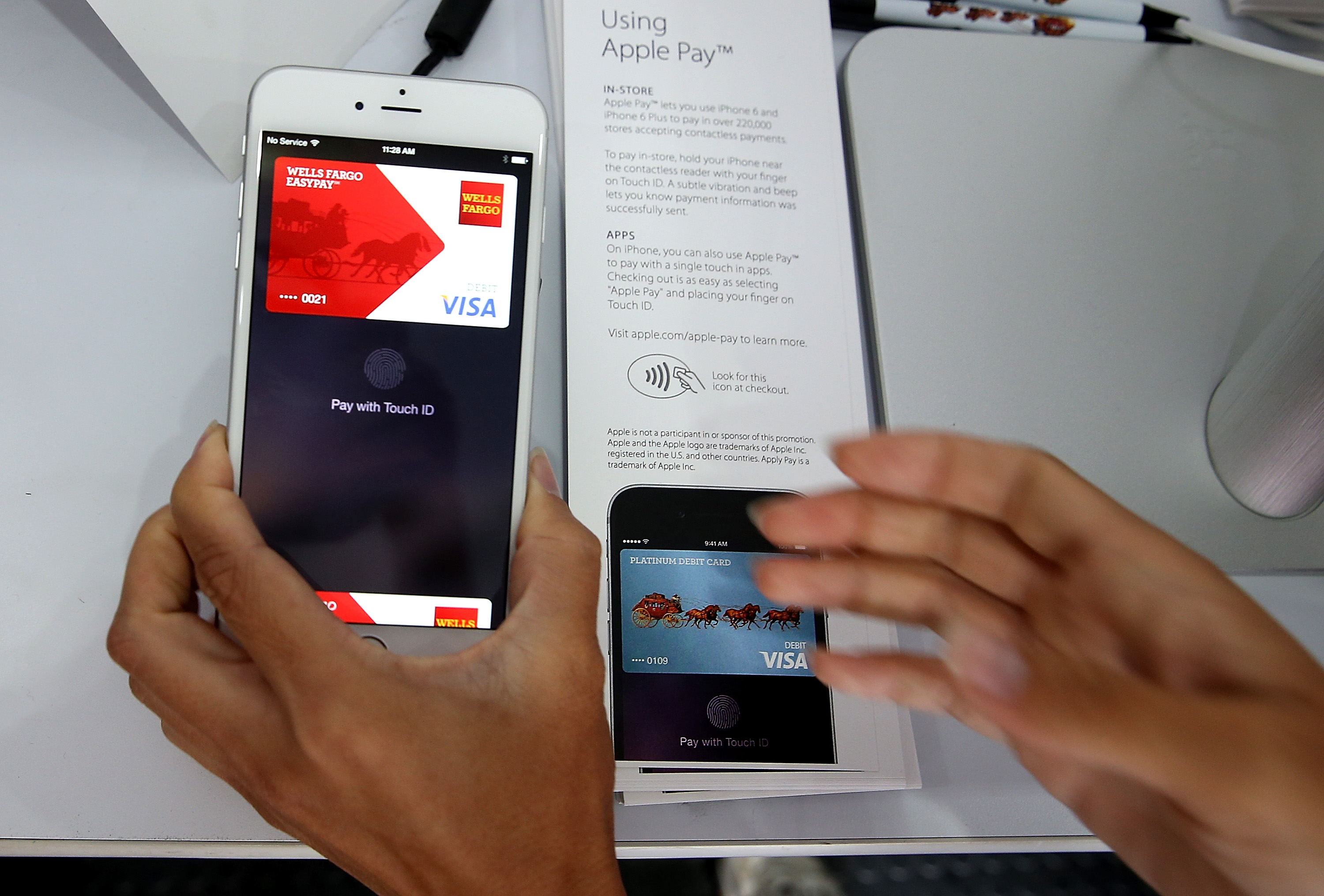 220,000 Stores Start Accepting Apple Pay