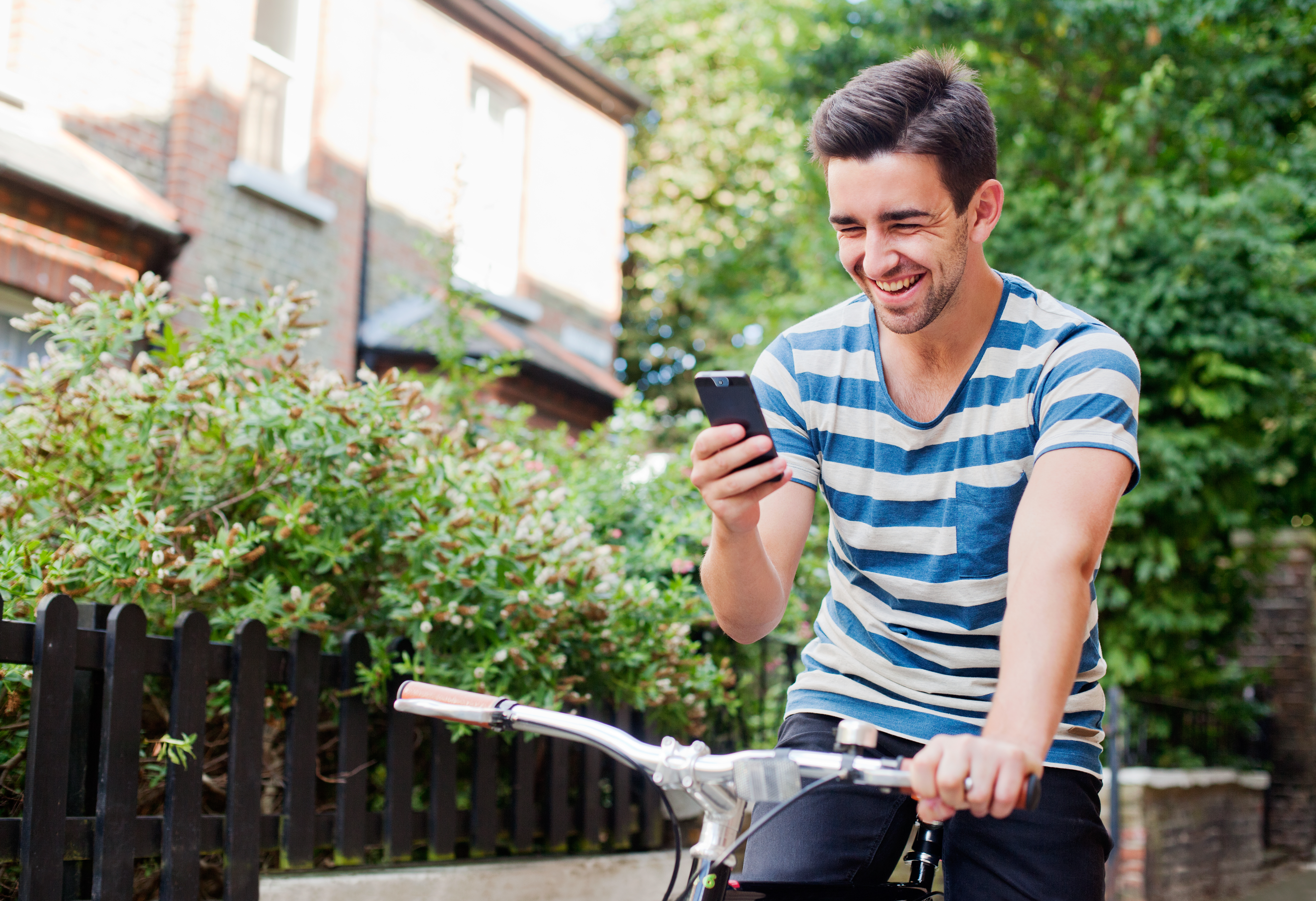 Smartphone app man